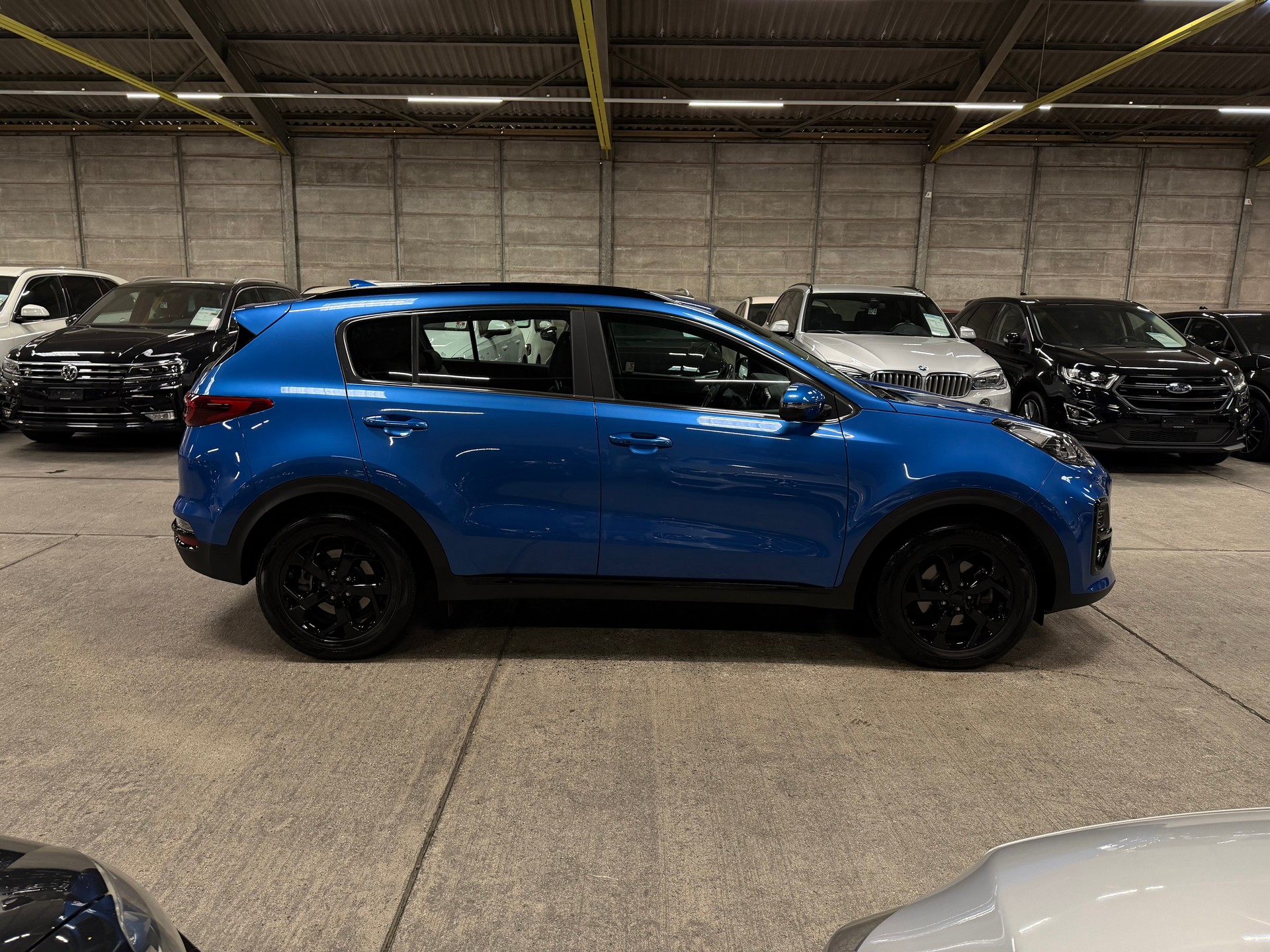 KIA Sportage 1.6 T-GDi Black Edition 4WD Automat-image-2