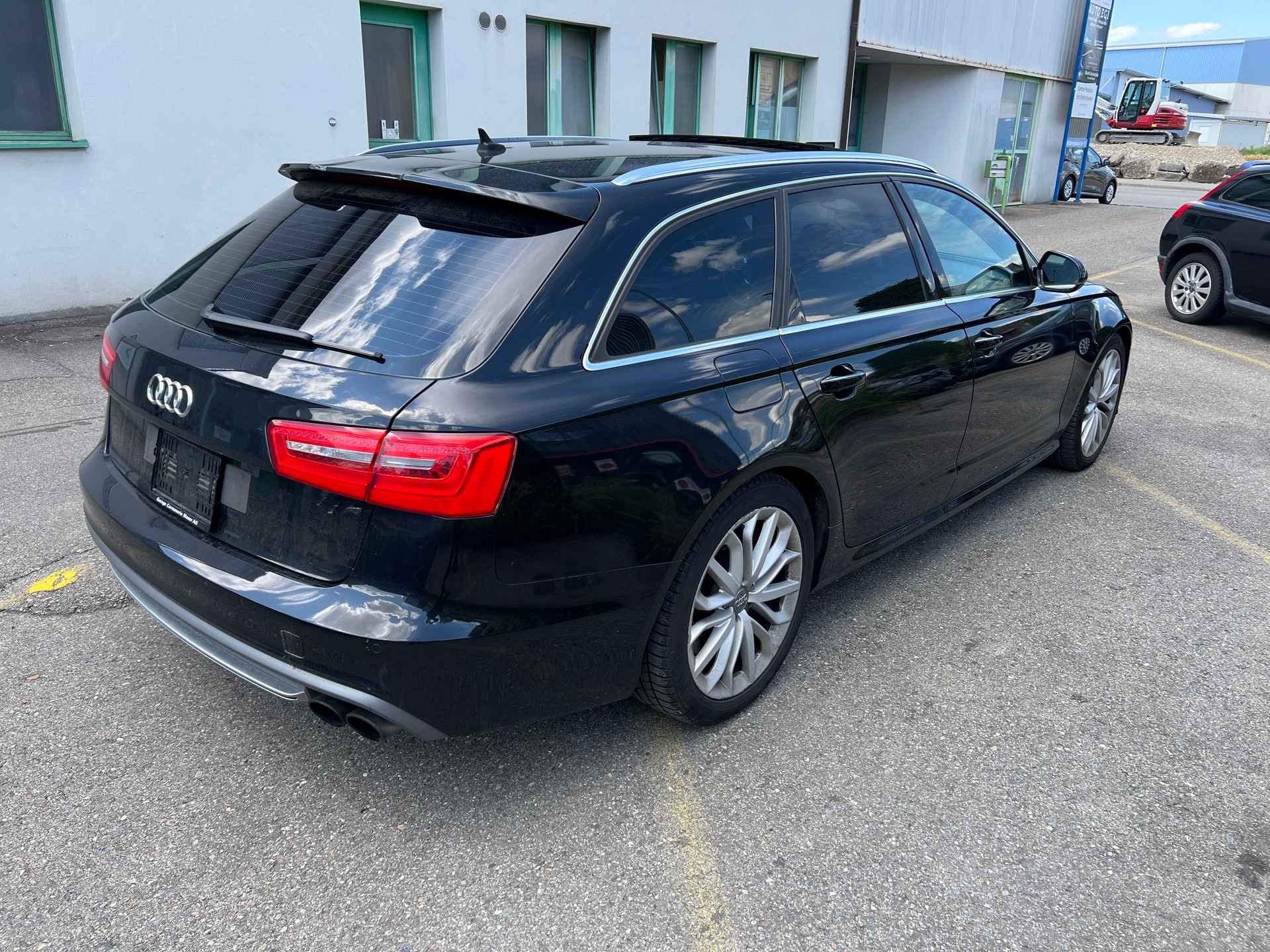 AUDI S6 Avant 4.0 TFSI V8 quattro S-tronic-image-3