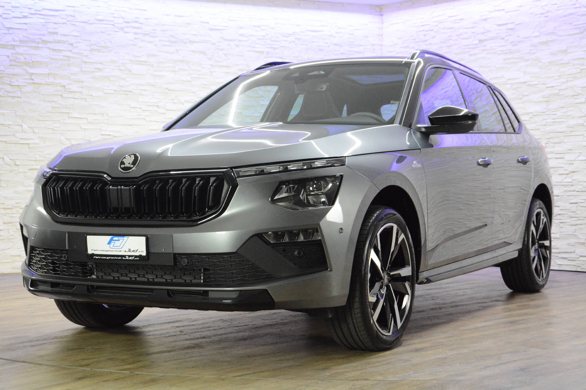 SKODA Kamiq 1.5 TSI Monte Carlo DSG-image-0