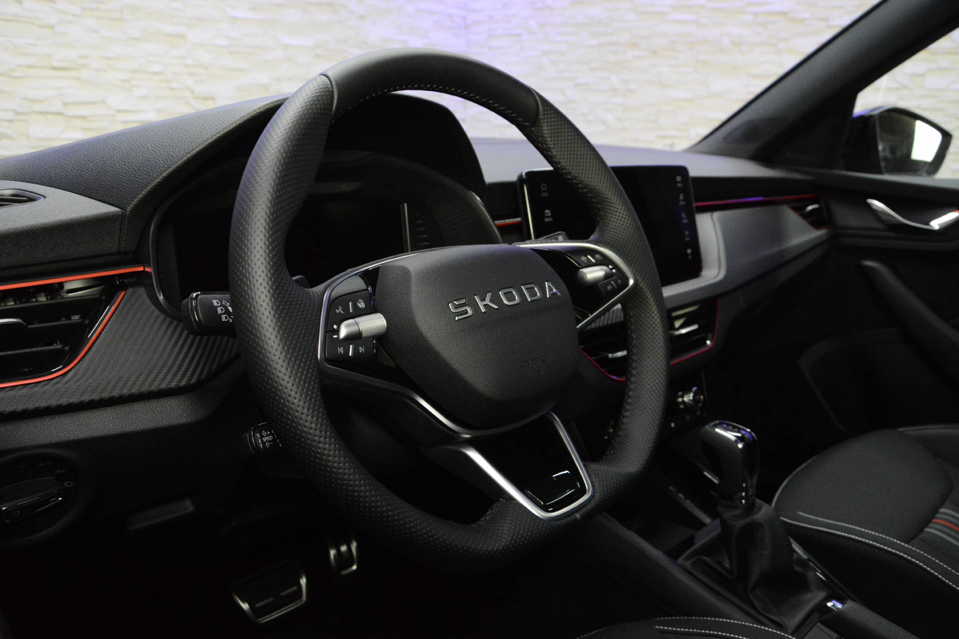 SKODA Kamiq 1.5 TSI Monte Carlo DSG-image-10