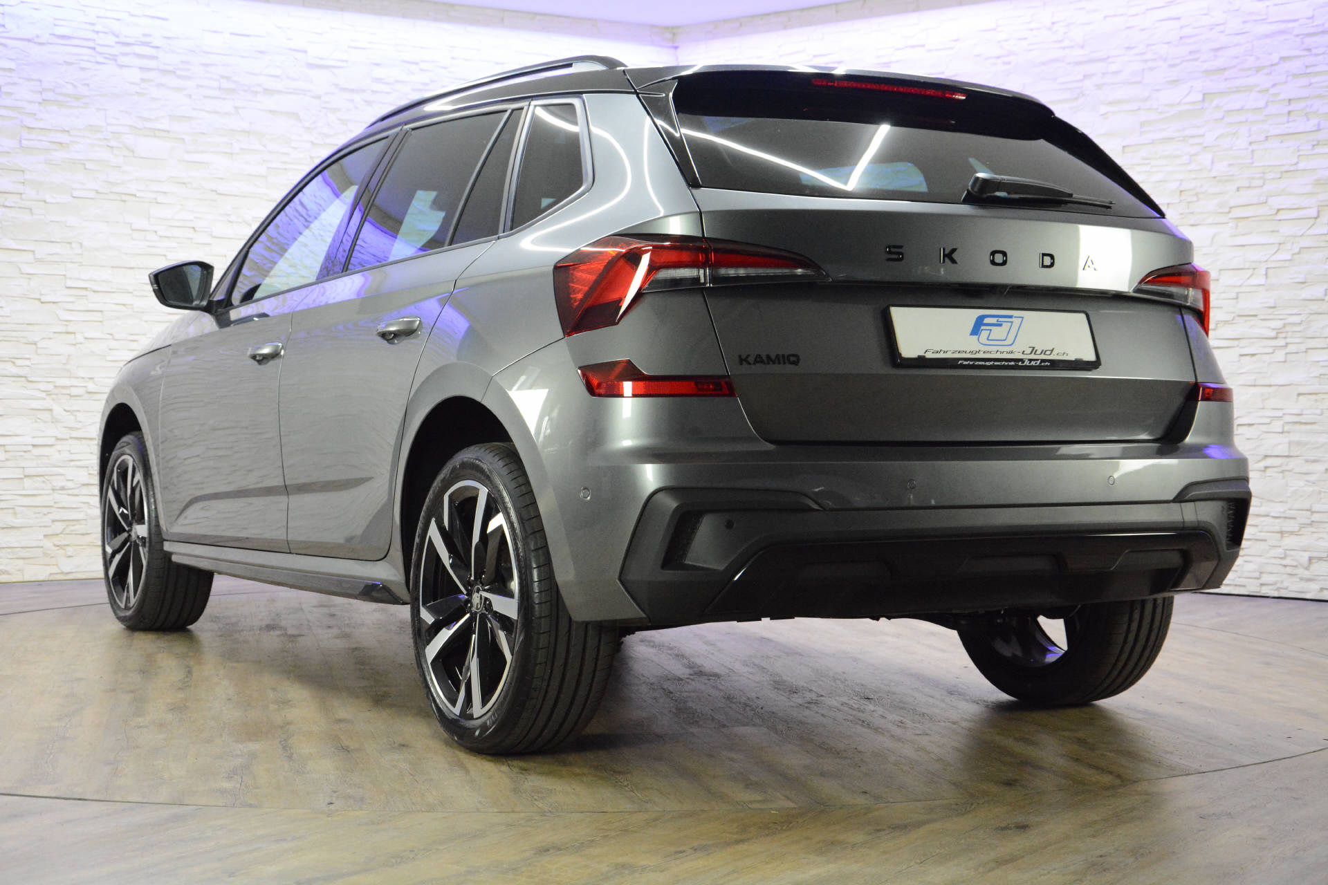 SKODA Kamiq 1.5 TSI Monte Carlo DSG-image-5