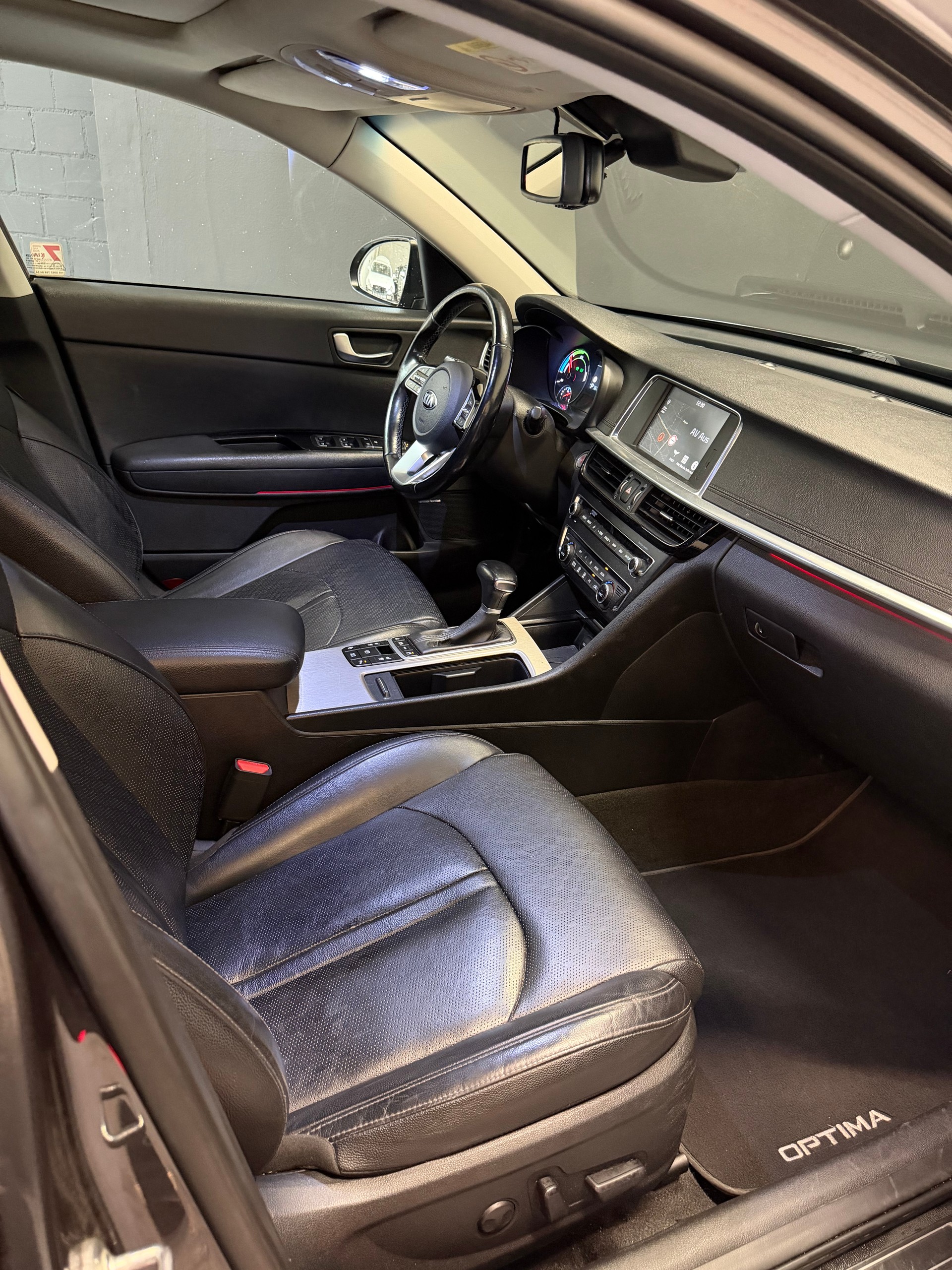 KIA Optima SW 2.0 T-GDI Plug-in Hybrid Automat-image-17