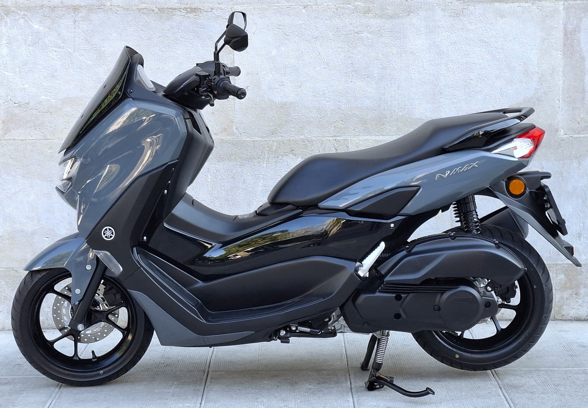 YAMAHA N-Max GPD 125-showroom-element-2