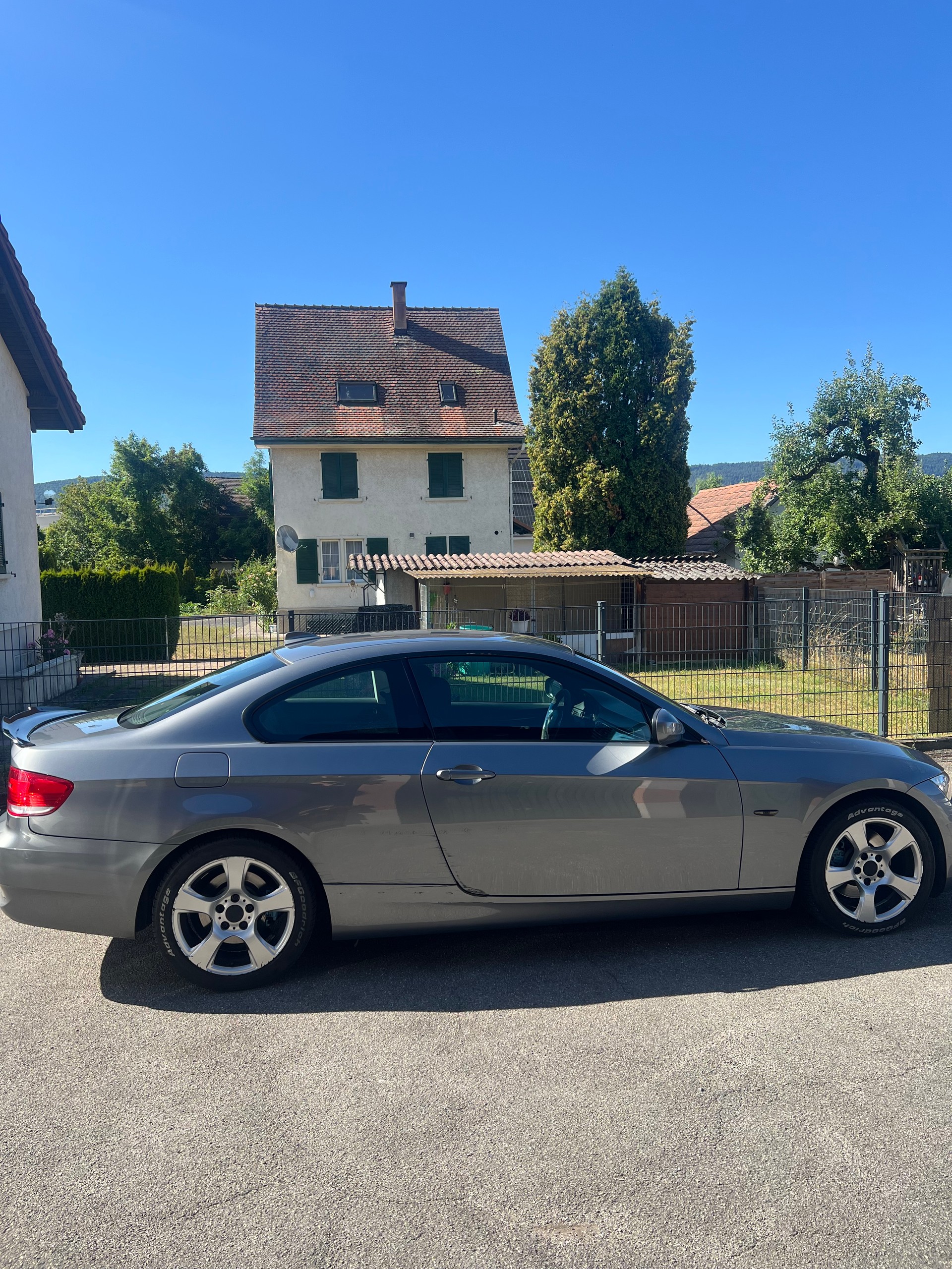 BMW 325i xDrive-image-0