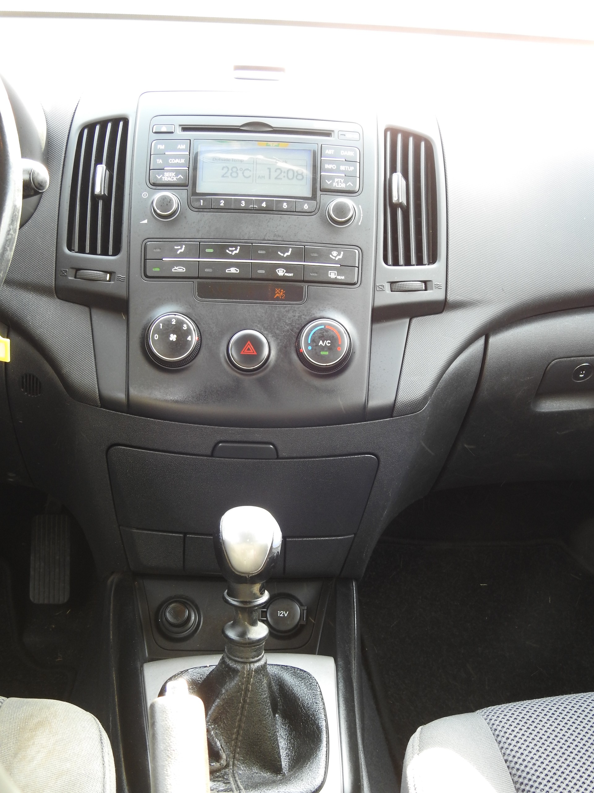HYUNDAI i30 Wagon 1.6 CRDi CW Style-image-16