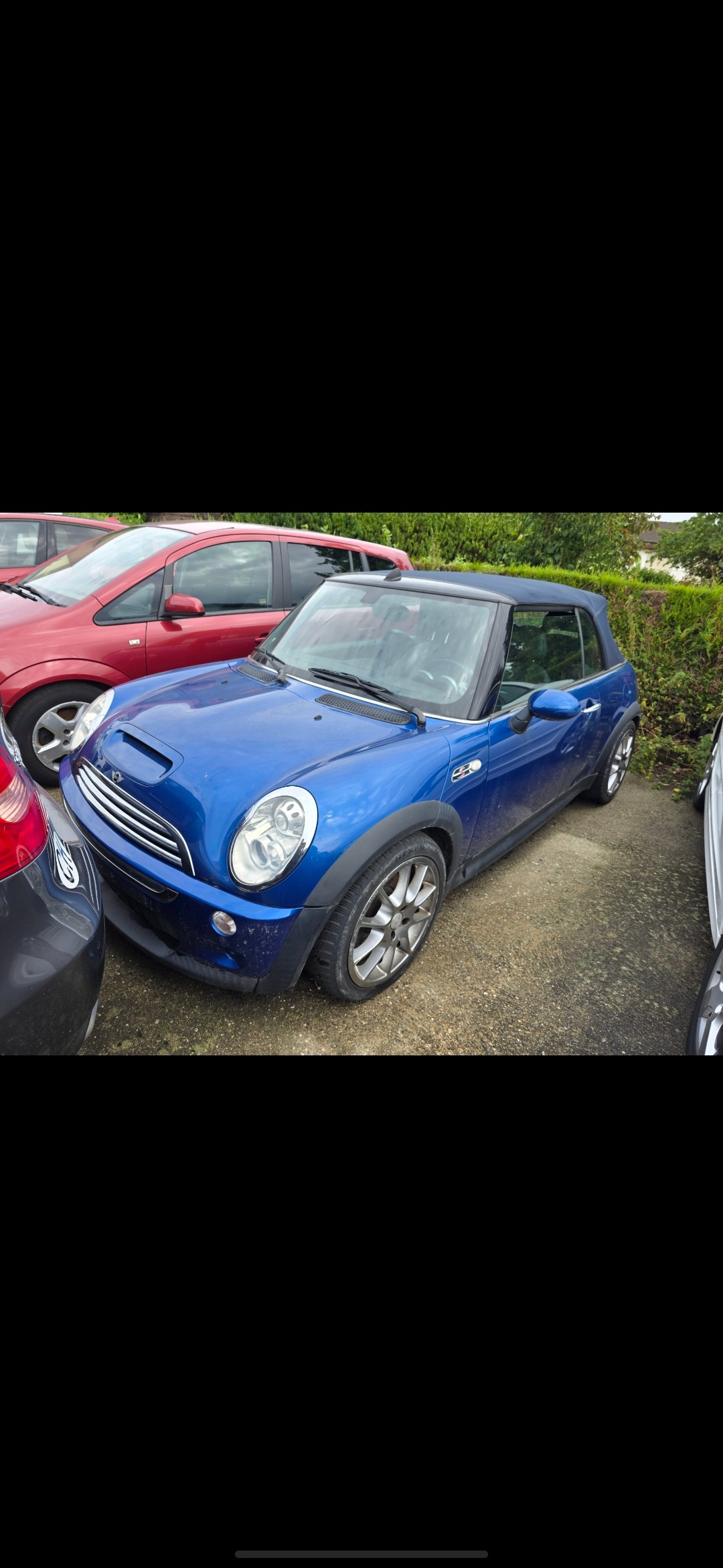 MINI Cooper S Cabriolet-image-1