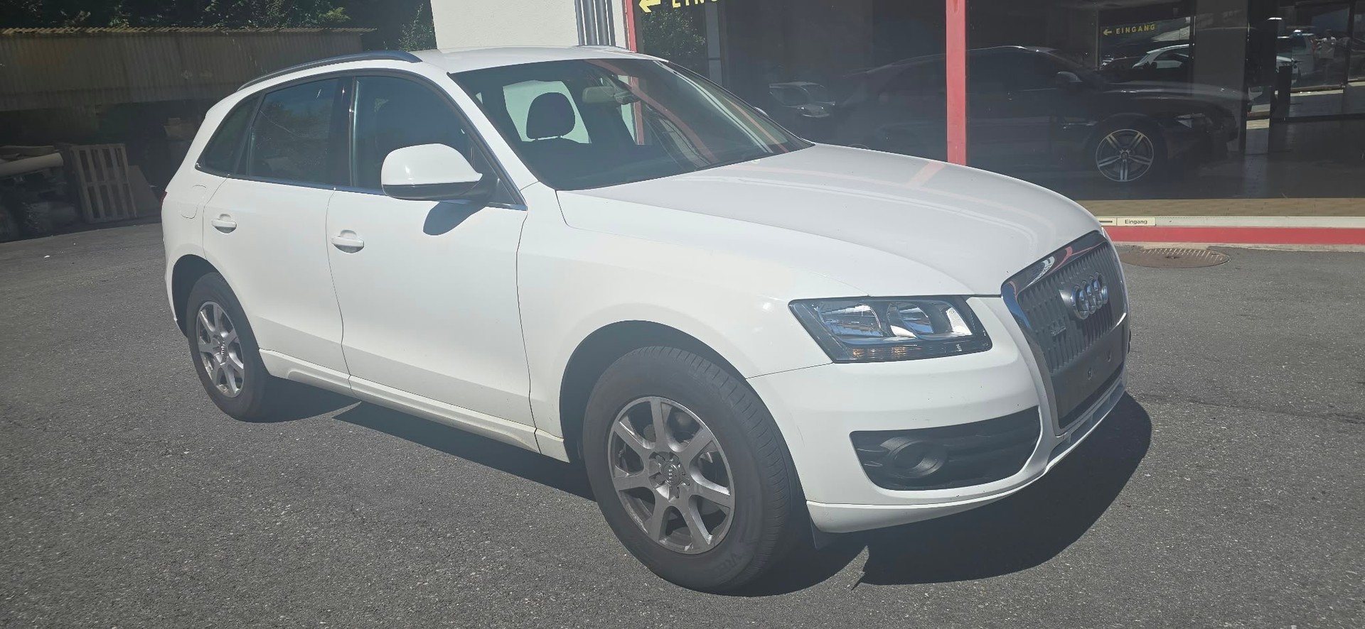 AUDI Q5 2.0 TFSI quattro-image-4