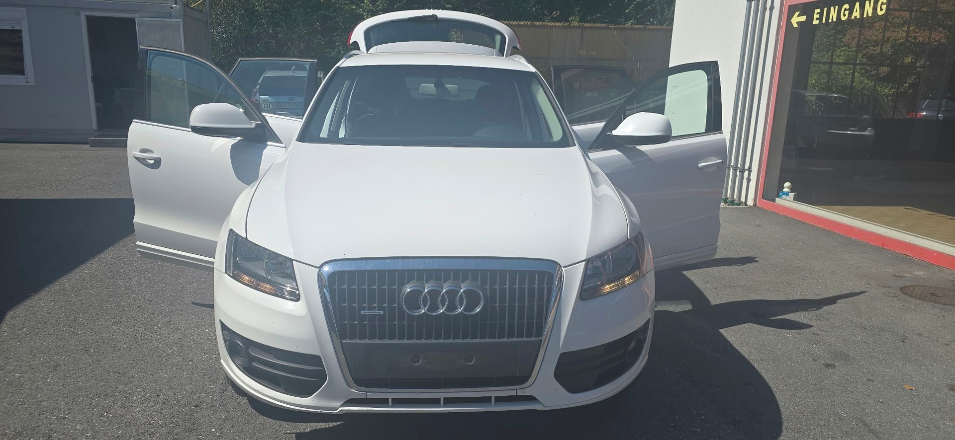 AUDI Q5 2.0 TFSI quattro-image-15