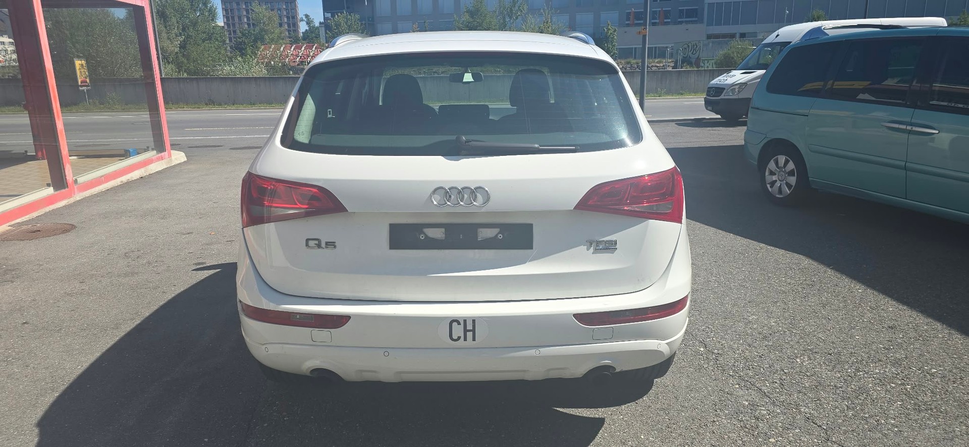 AUDI Q5 2.0 TFSI quattro-image-3