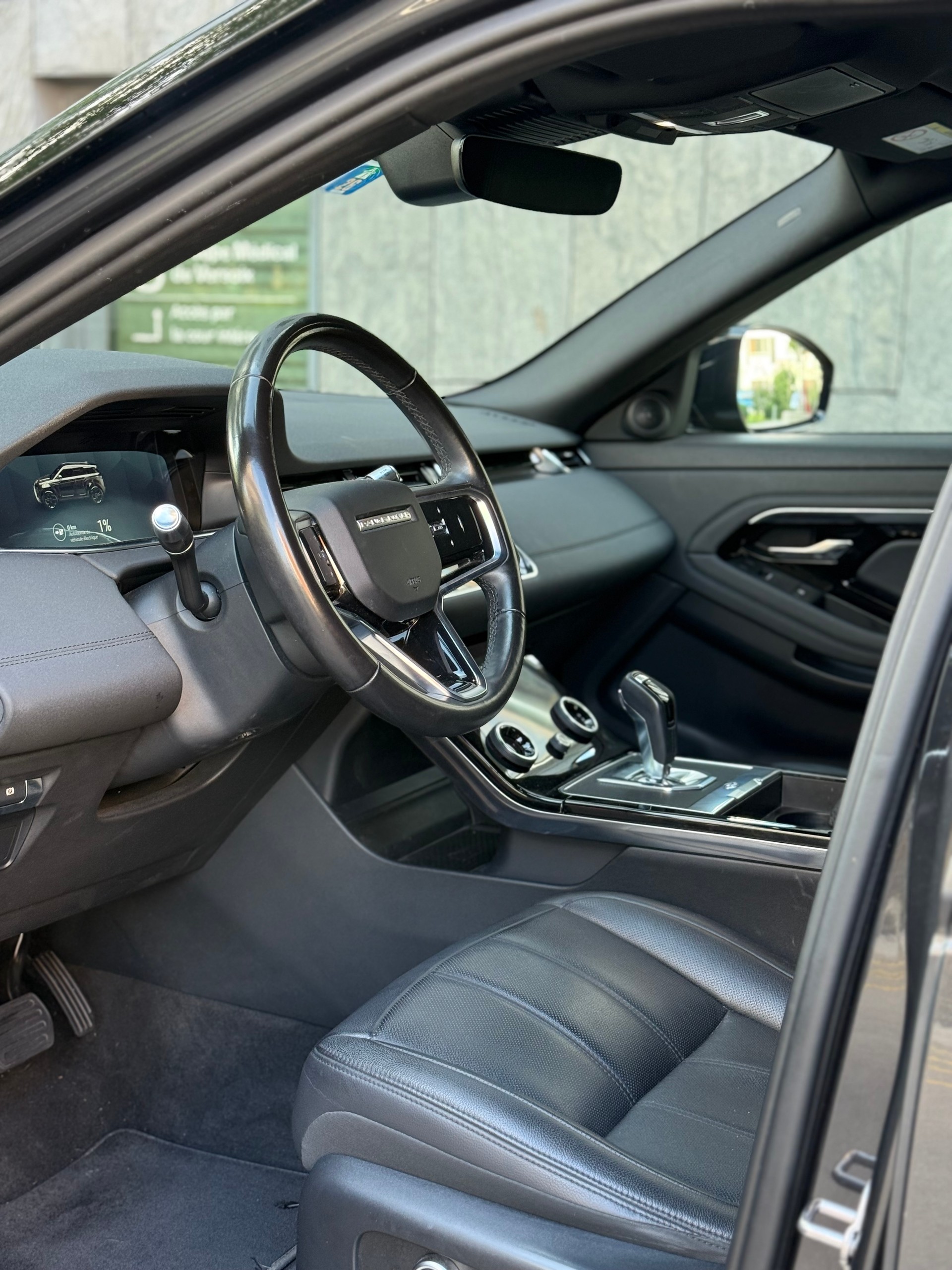 LAND ROVER Range Rover Evoque R-Dynamic P 300e SE AT8-image-8