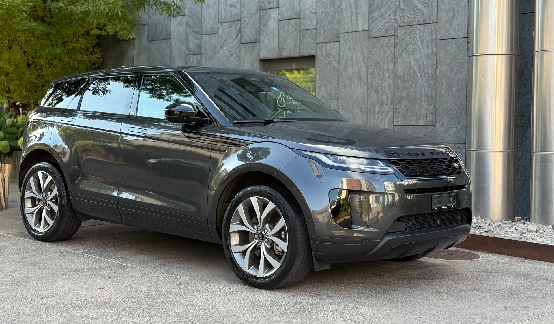 LAND ROVER Range Rover Evoque R-Dynamic P 300e SE AT8-image-0