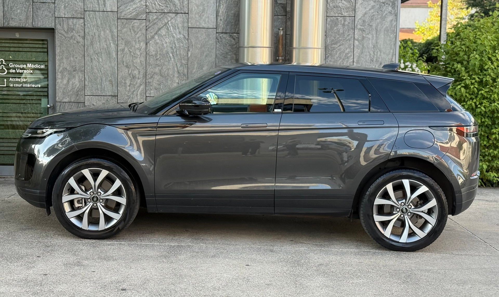 LAND ROVER Range Rover Evoque R-Dynamic P 300e SE AT8-image-5