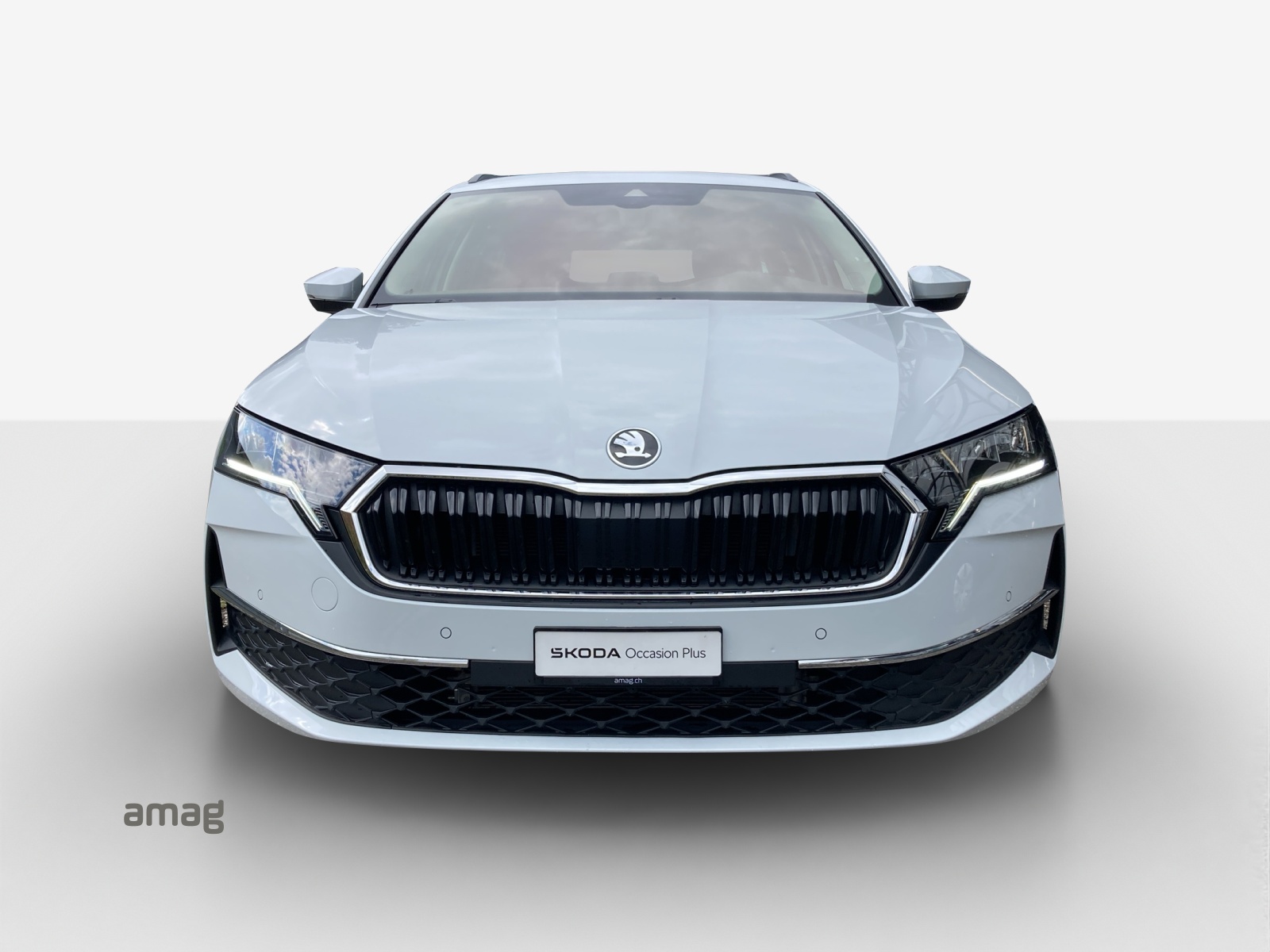 SKODA Octavia Combi 1.5 TSI mHEV DSG Dynamic-image-6