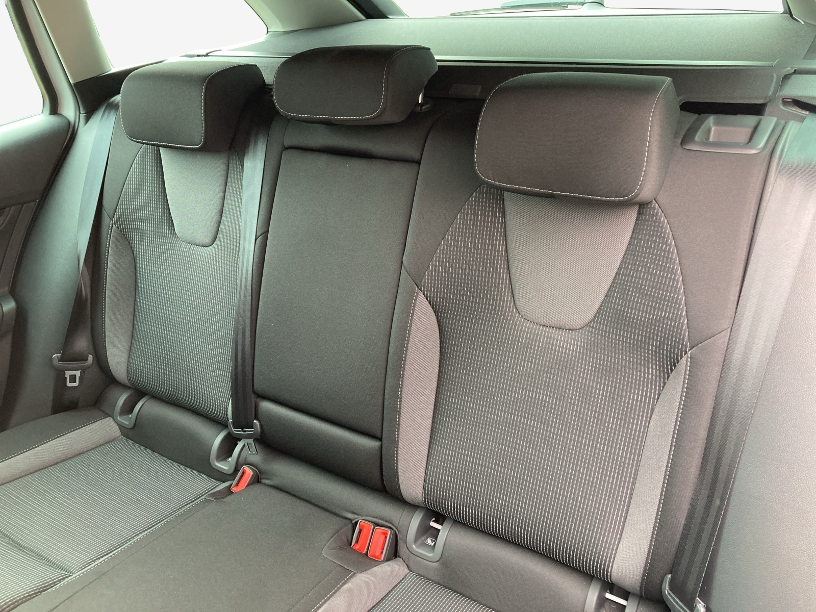 SKODA Octavia Combi 1.5 TSI mHEV DSG Dynamic-image-11