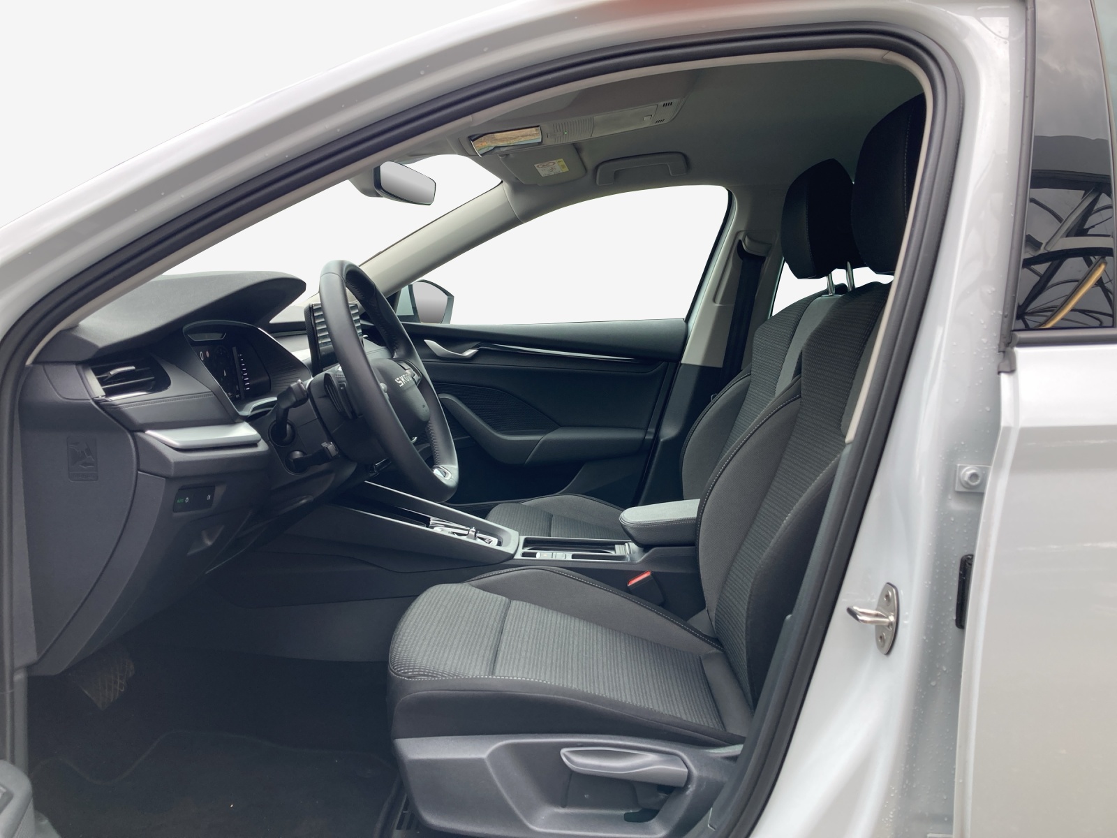 SKODA Octavia Combi 1.5 TSI mHEV DSG Dynamic-image-7