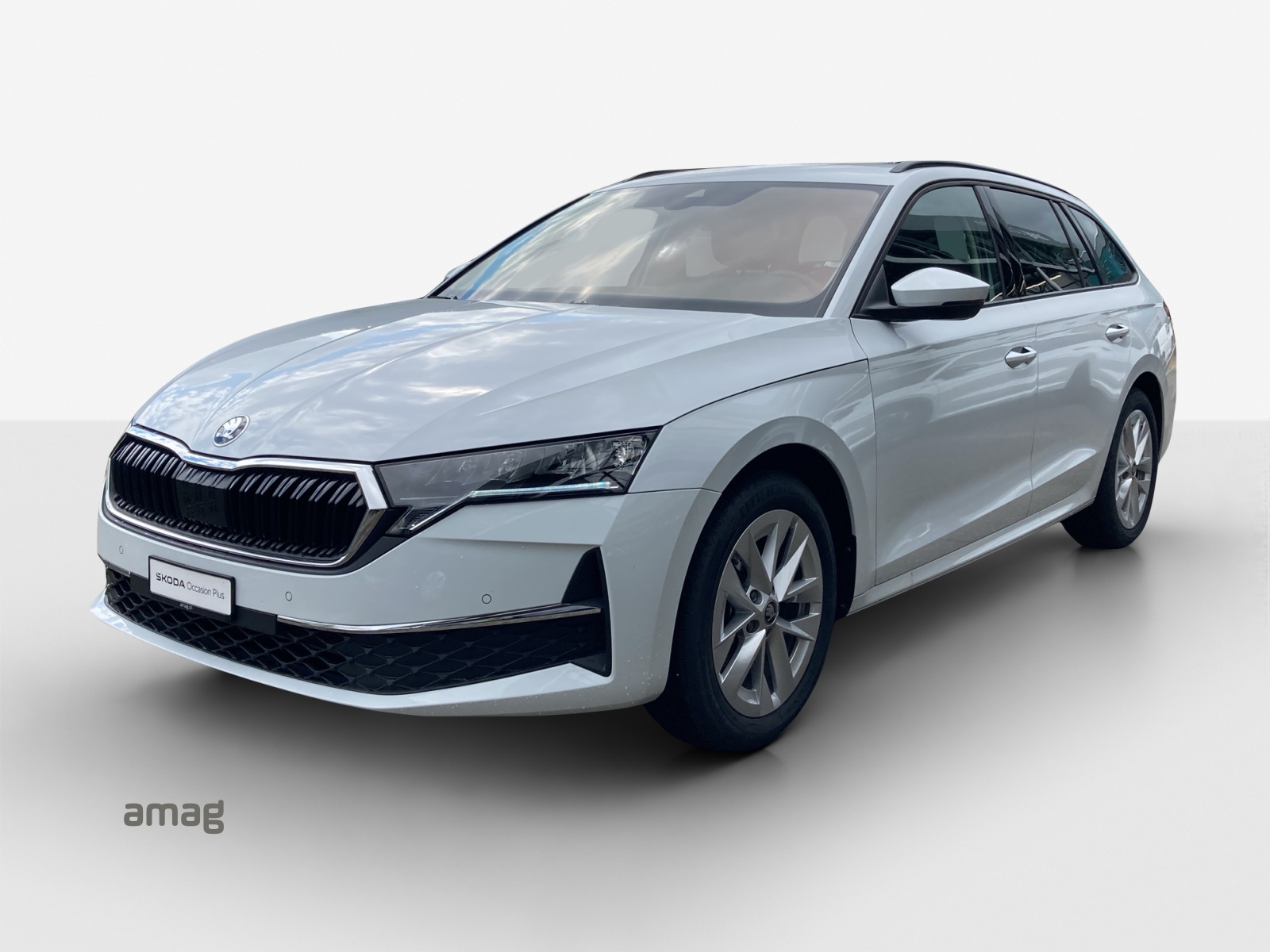 SKODA Octavia Combi 1.5 TSI mHEV DSG Dynamic-image-0