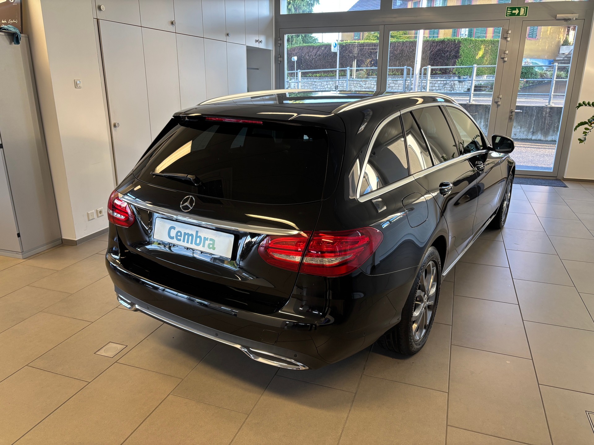 MERCEDES-BENZ C 250 d Swiss Star Avantgarde 4Matic 9G-Tronic-showroom-element-2
