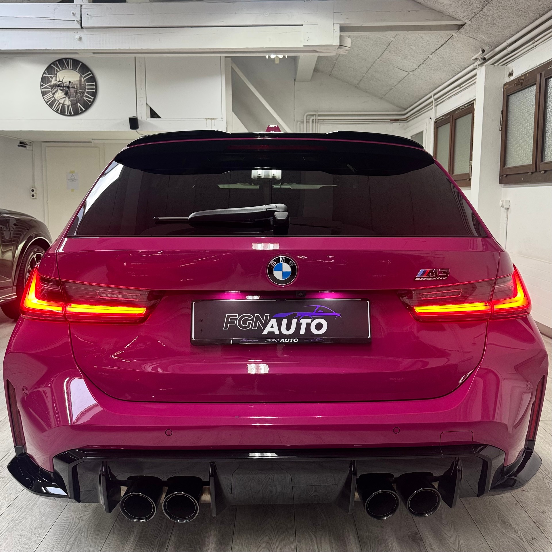 BMW M3 Touring xDrive Competition M * Ruby Star *-image-5