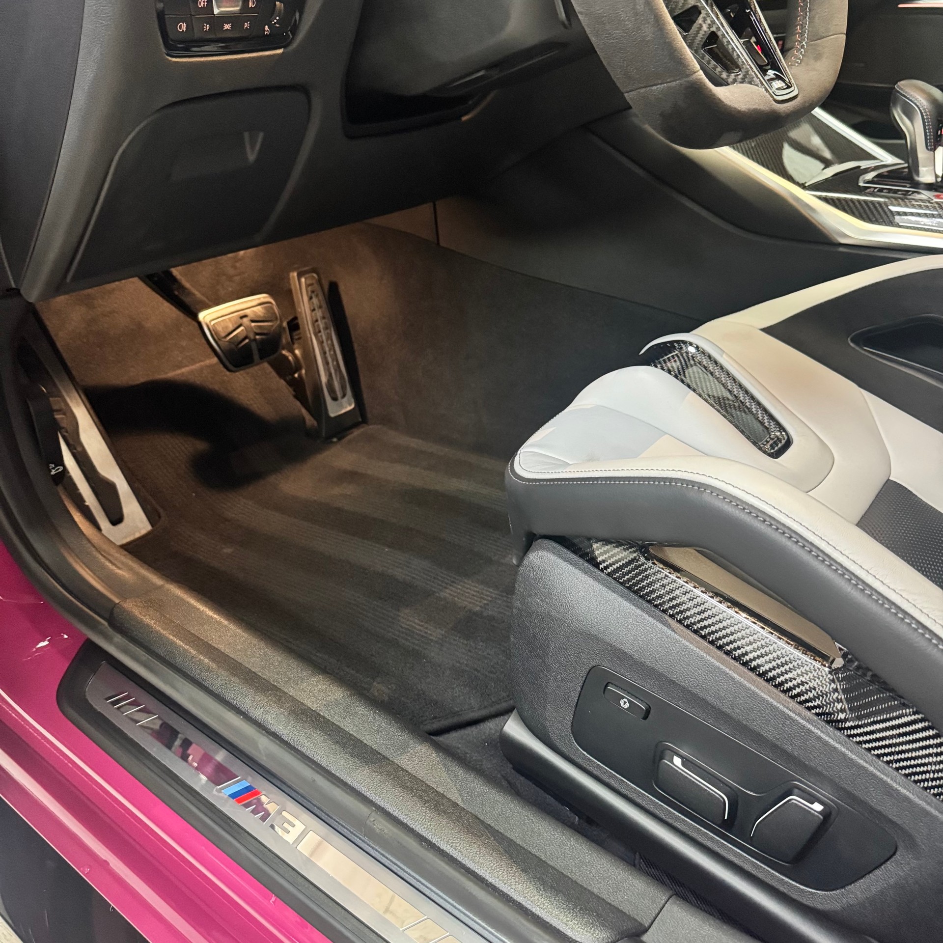 BMW M3 Touring xDrive Competition M * Ruby Star *-image-8