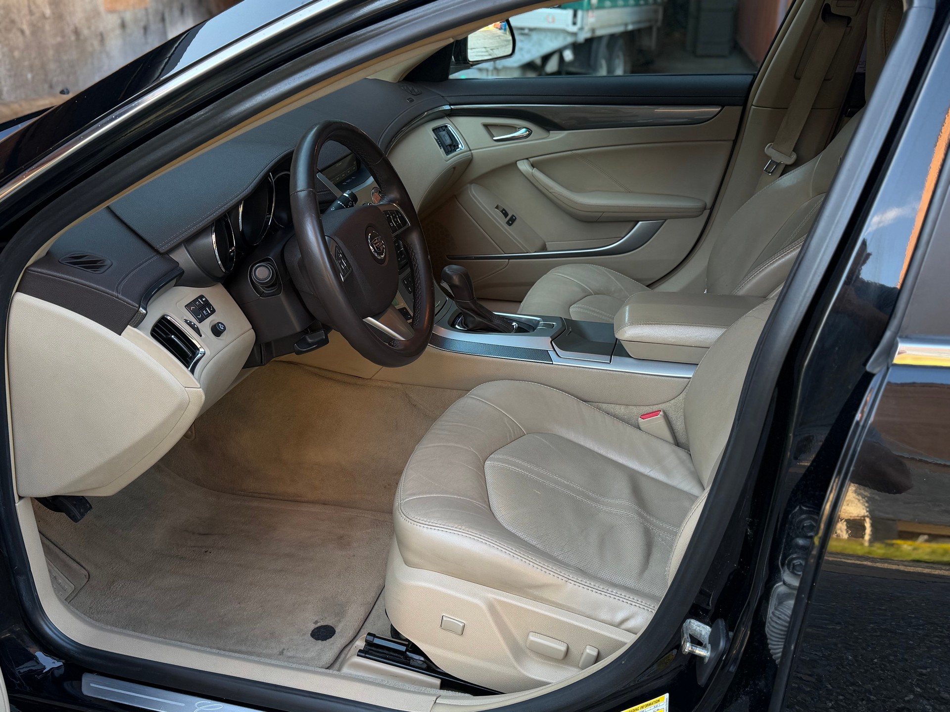 CADILLAC CTS Sedan 3.6 AWD Sport Luxury Automatic-image-8