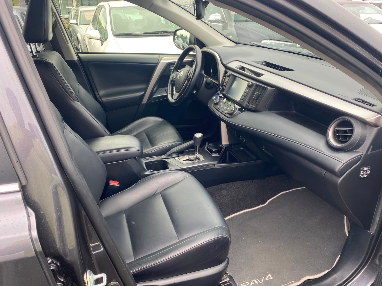 TOYOTA RAV-4 2.5 HSD Premium e-CVT-image-8