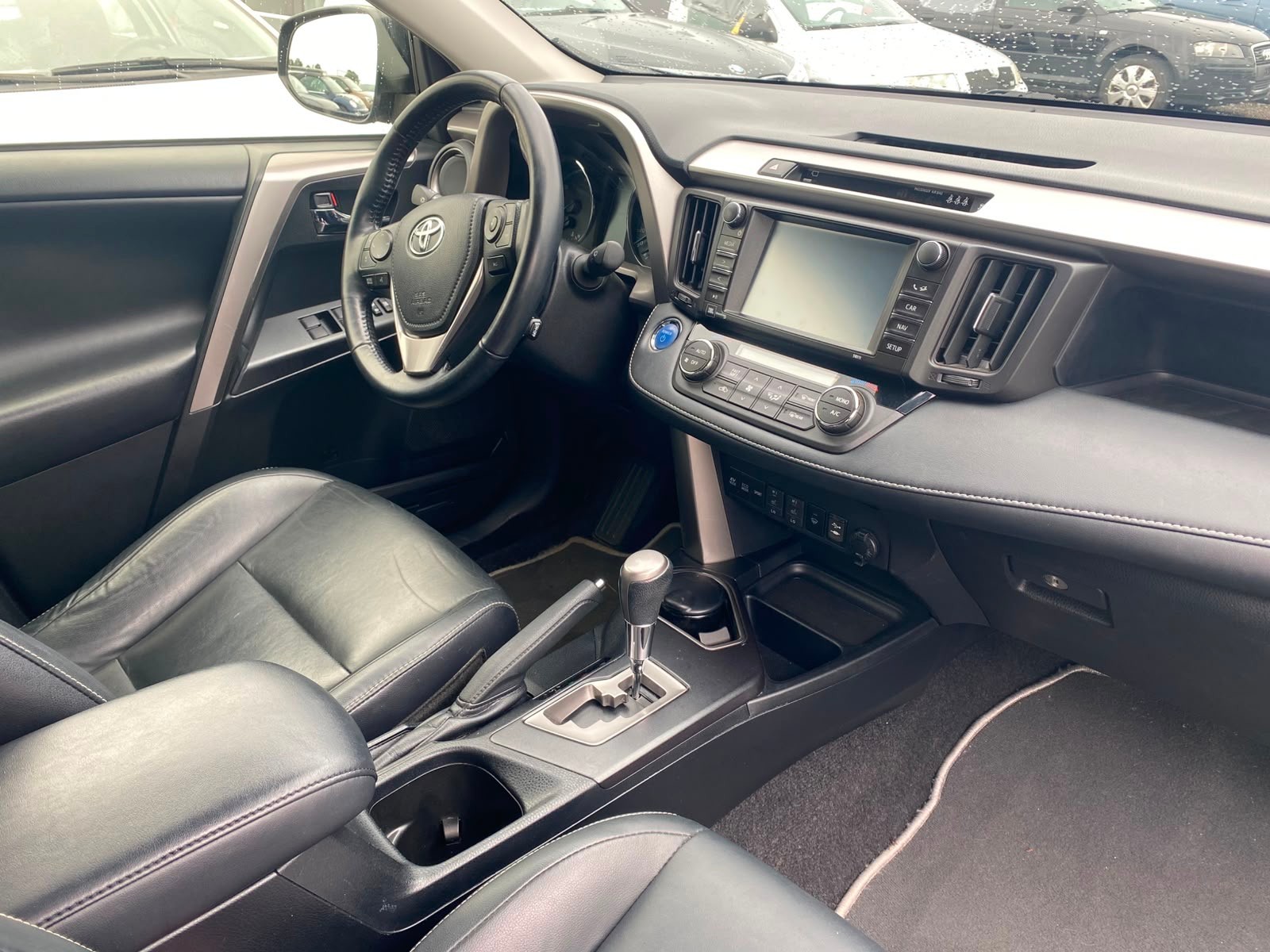 TOYOTA RAV-4 2.5 HSD Premium e-CVT-image-12