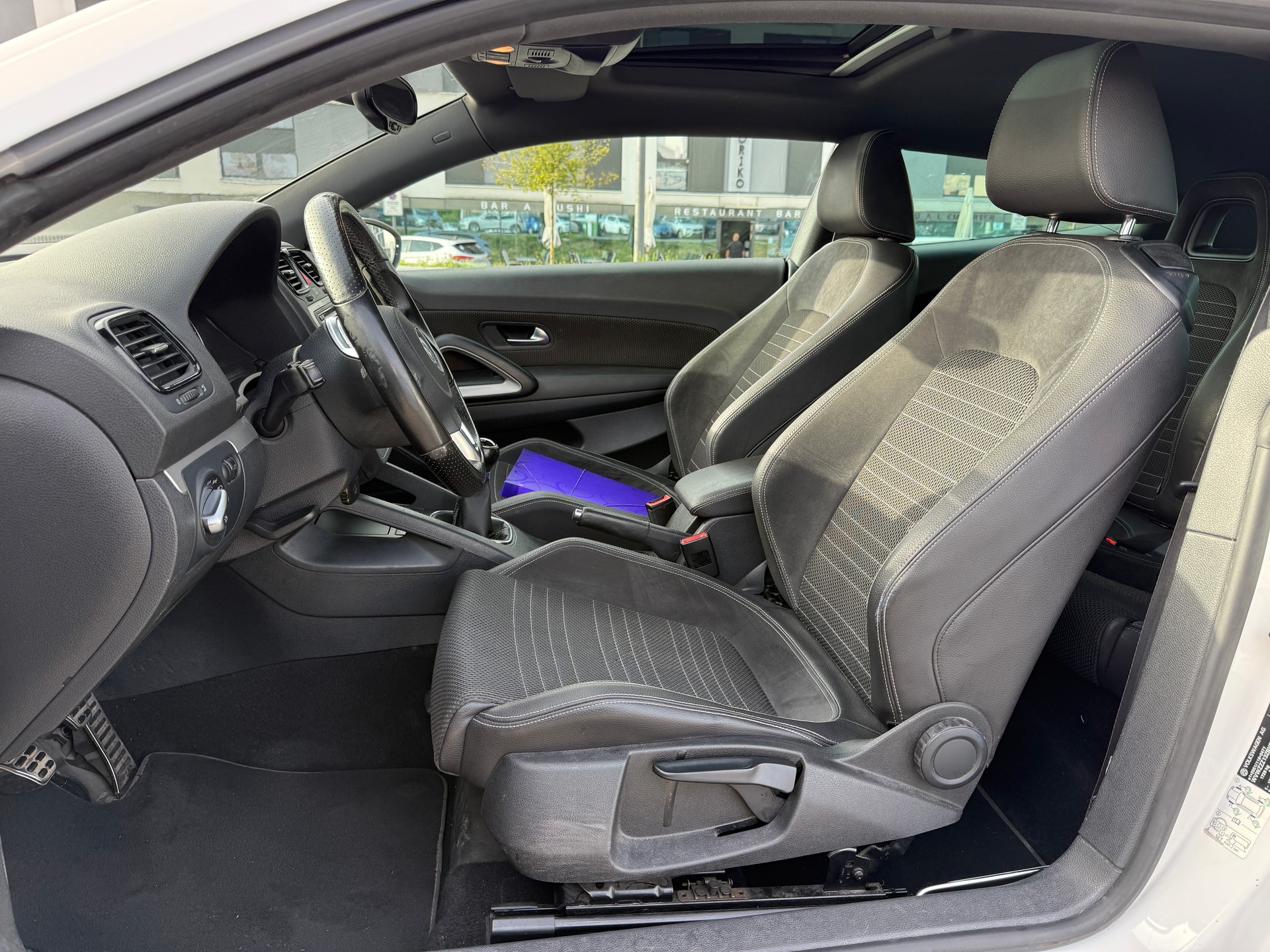 VW Scirocco 1.4 TSI Team Navigation - Toit Panoramique - Expertisé : 10.09.2025 --image-15