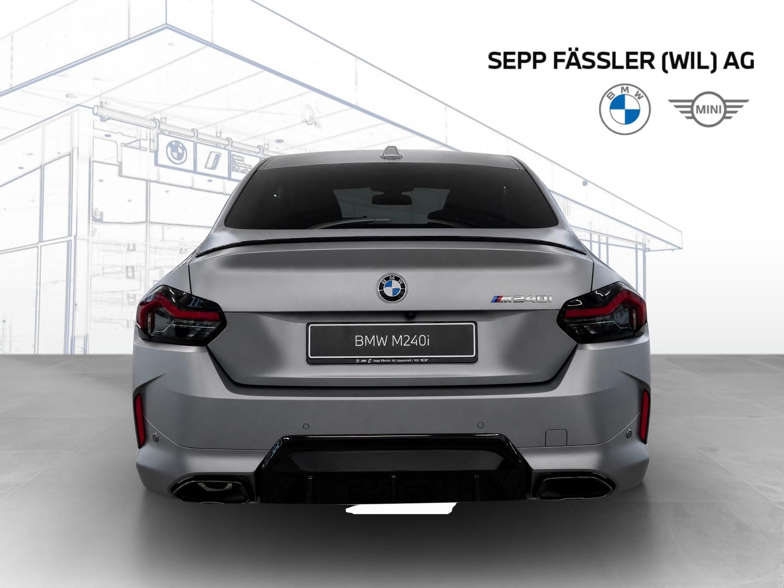 BMW M240i xDrive Coupé M Sport Pro-image-3