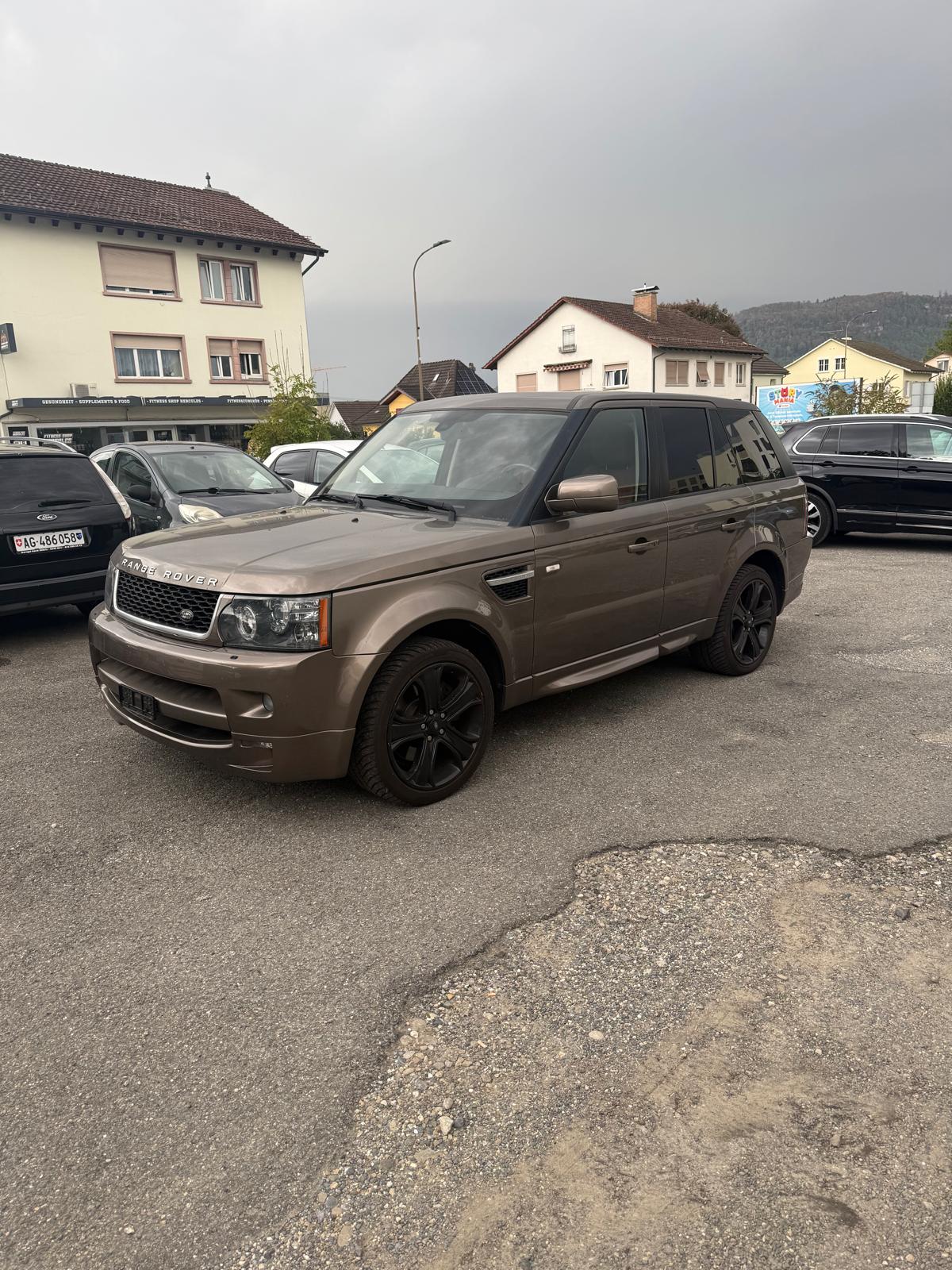 LAND ROVER Range Rover Sport 3.0 TDV6 Autobiography Automatic-image-2