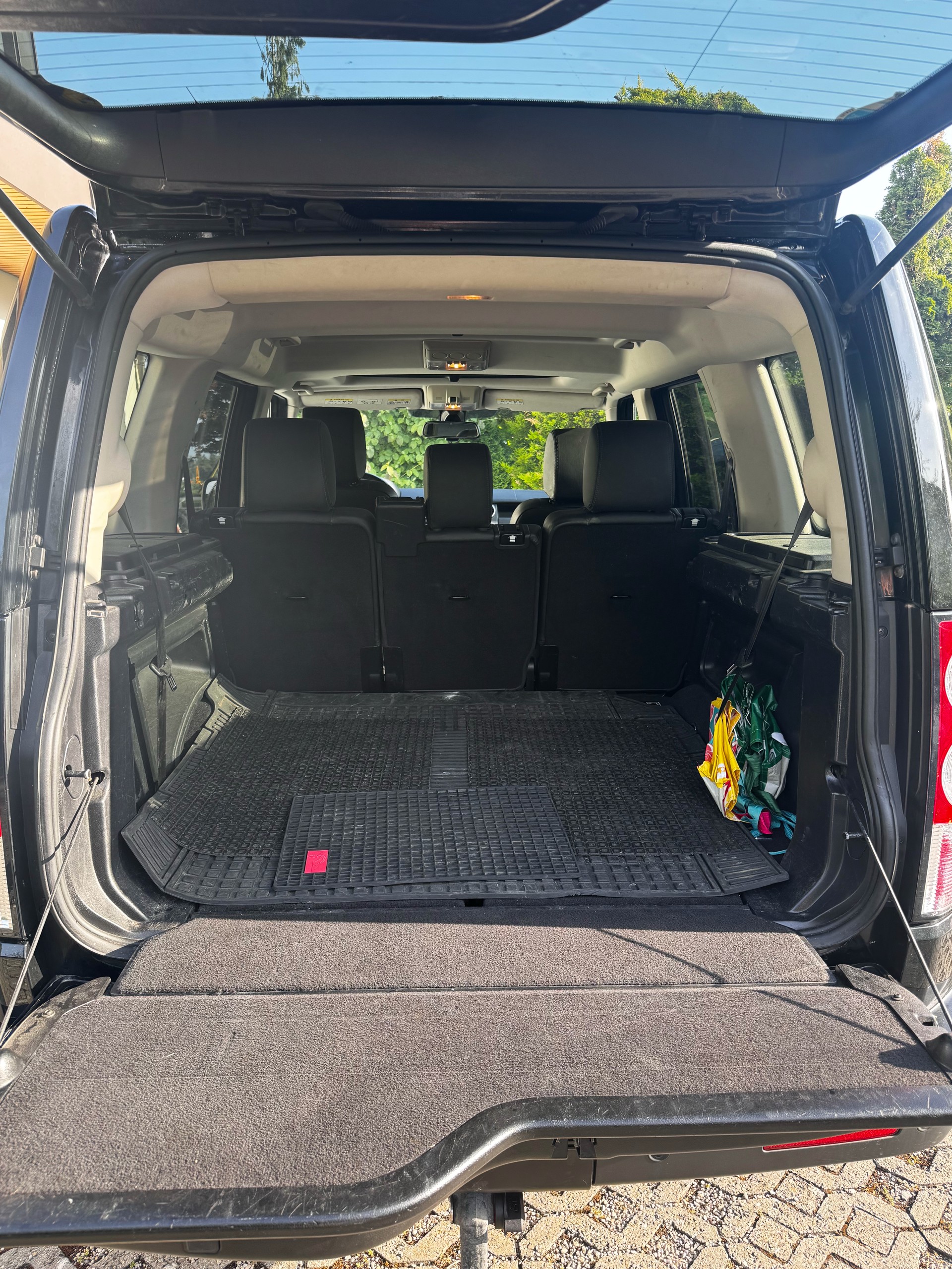 LAND ROVER 3.0 SDV6 256 HSE-image-2