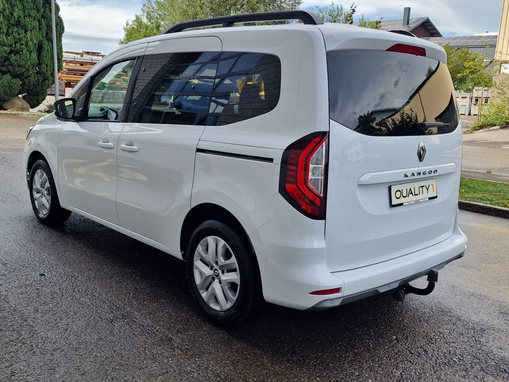 RENAULT Kangoo 1.3 TCe 100 PF Equilibre-image-5
