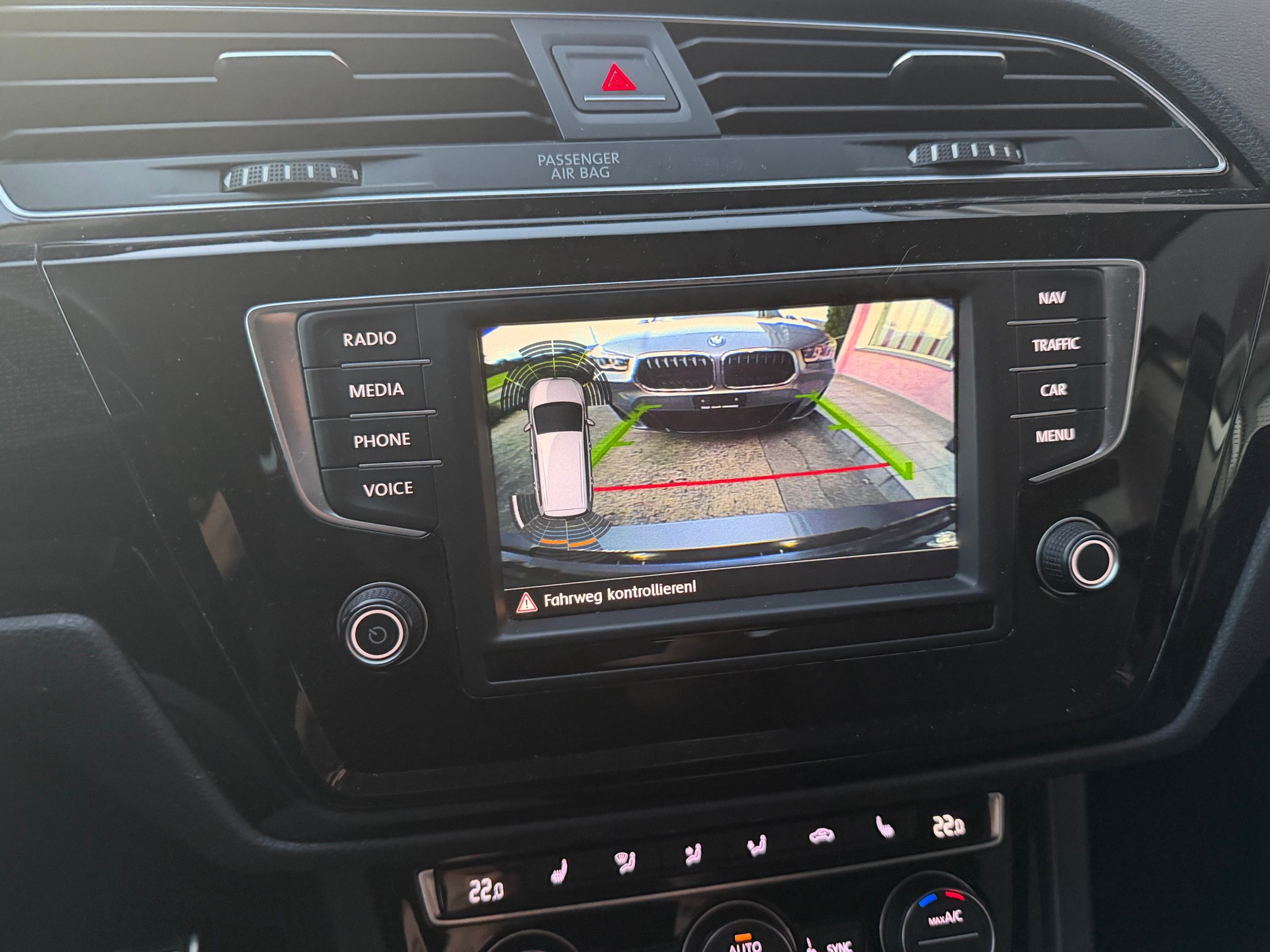 VW Touran 1.4 TSI BlueMotion Technology Sound-image-15