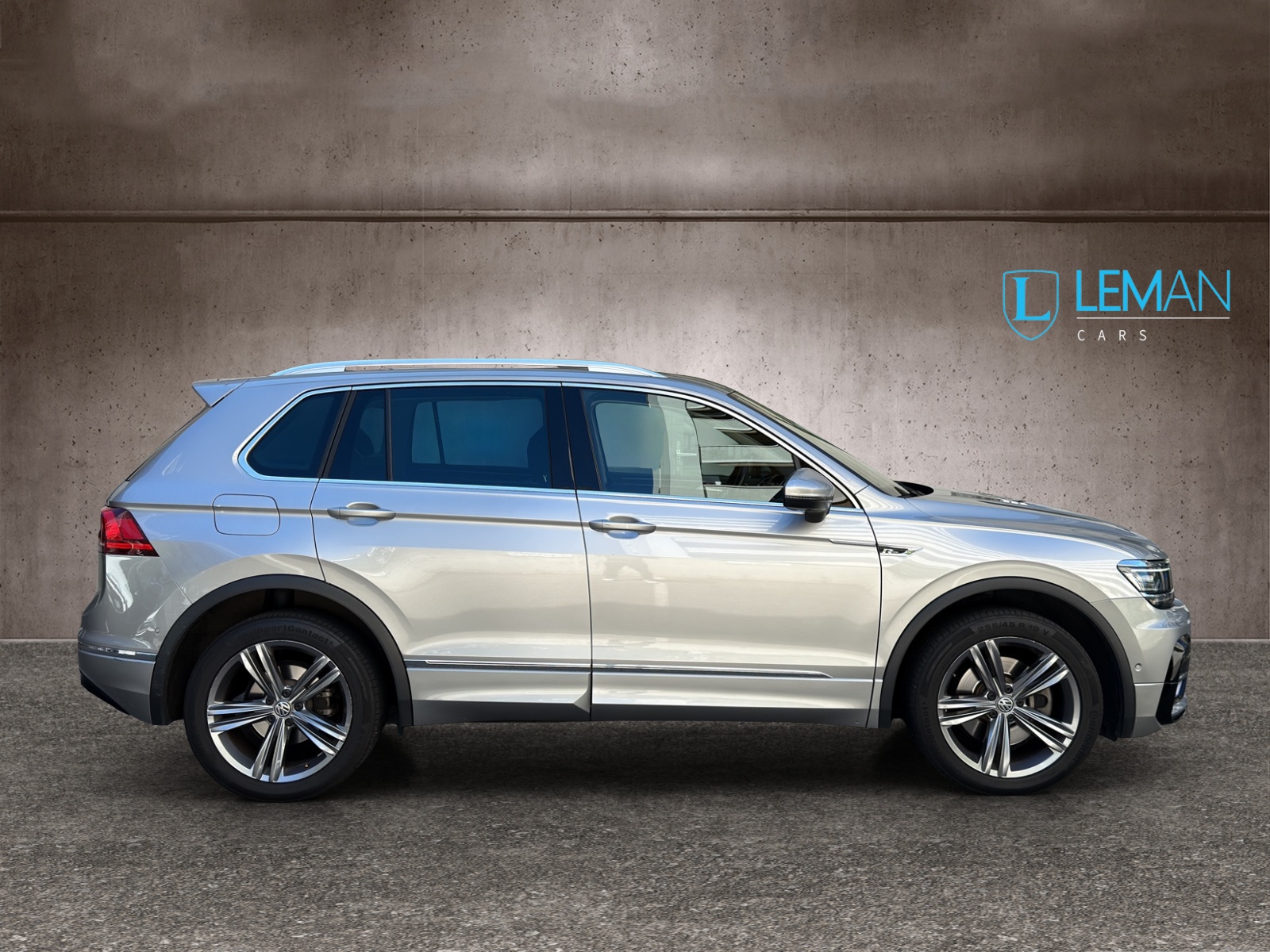 VW Tiguan 2.0TSI Highline 4Motion DSG-image-4