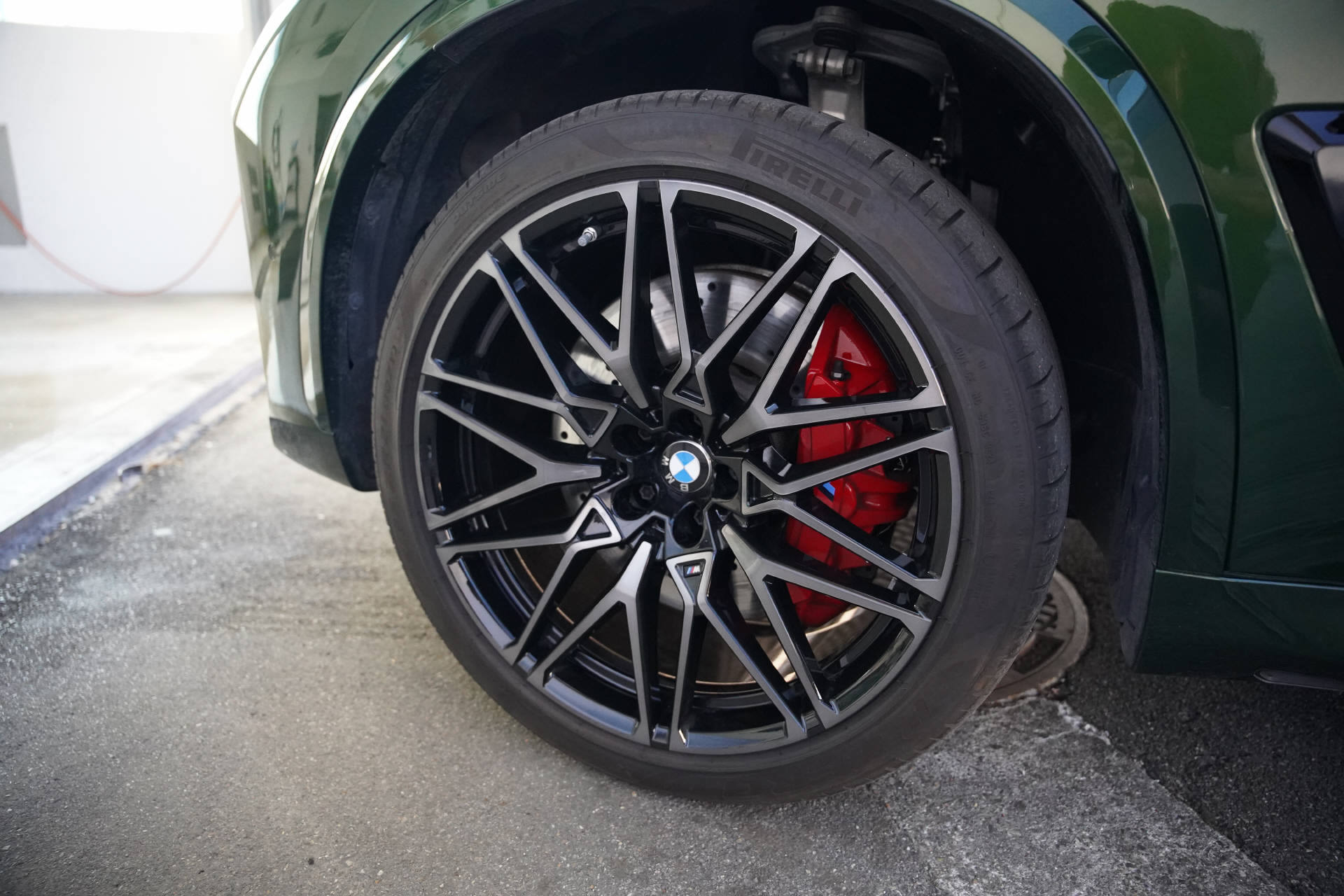 BMW X5M Competition Anglesey Green-image-5