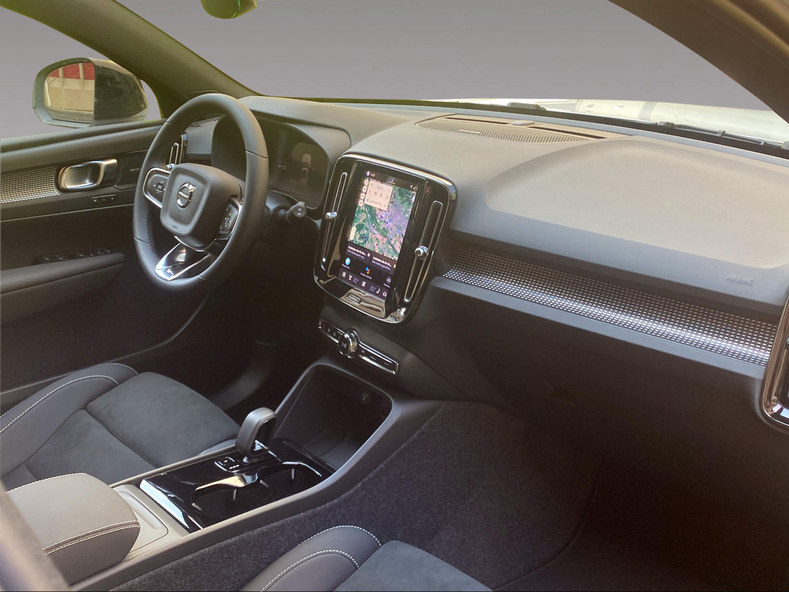 VOLVO EX40 Twin Black Edition AWD-image-12