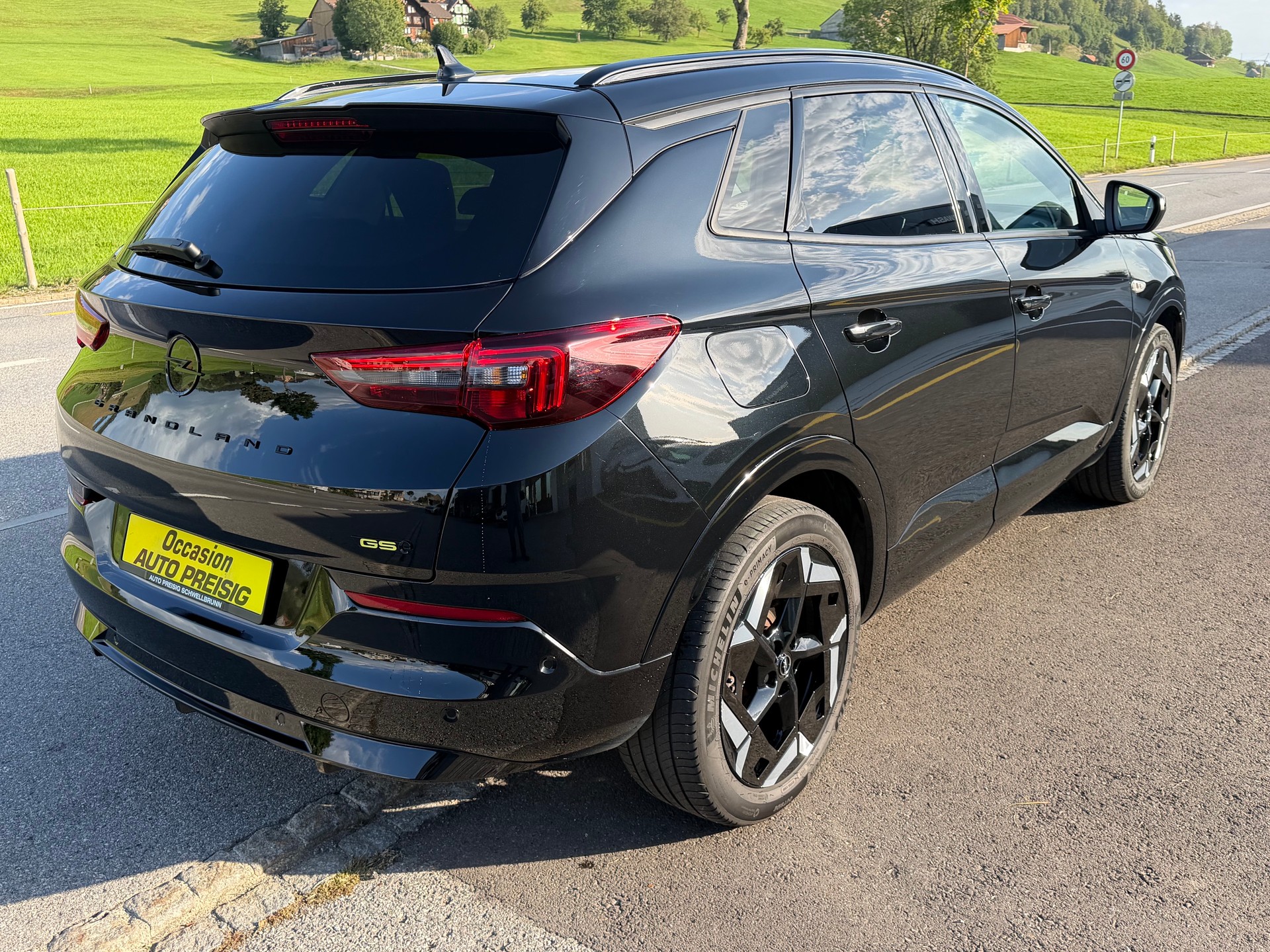 OPEL Grandland 1.6 Hybrid4 GSe Automatik-image-13