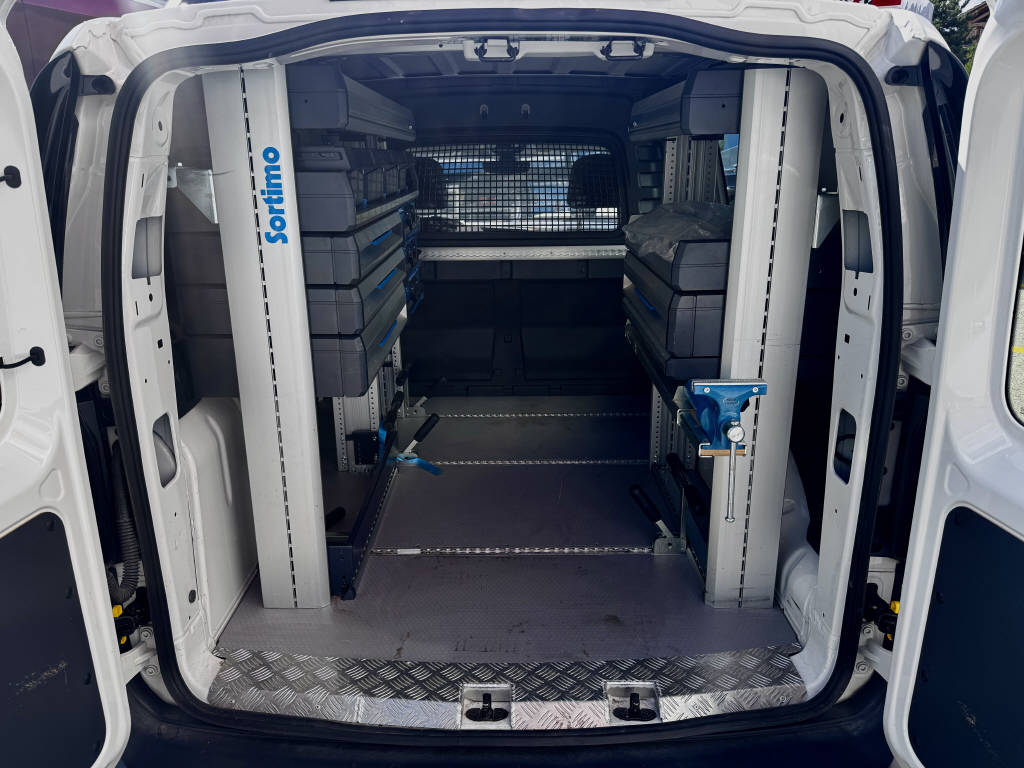 VW Caddy fourg. 2.0 TDI 122 BlueMT 4m-image-2