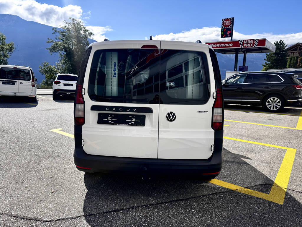 VW Caddy fourg. 2.0 TDI 122 BlueMT 4m-image-14