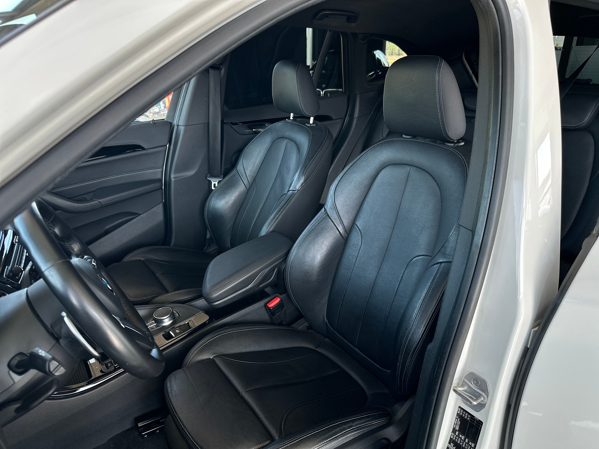 BMW X1 xDrive 20d M Sport Steptronic-image-13
