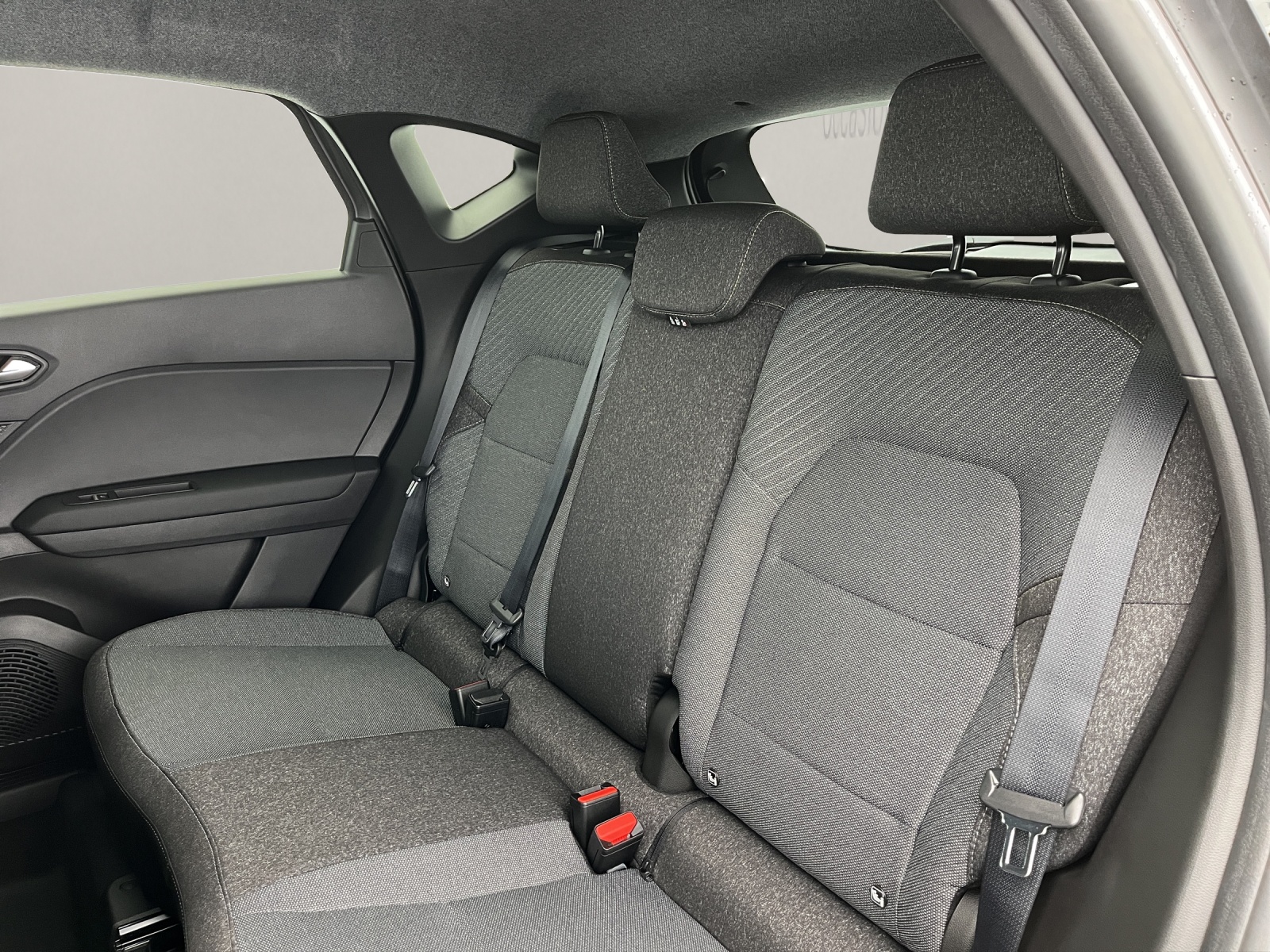 RENAULT Captur 1.3 TCe 140 techno EDC-image-16