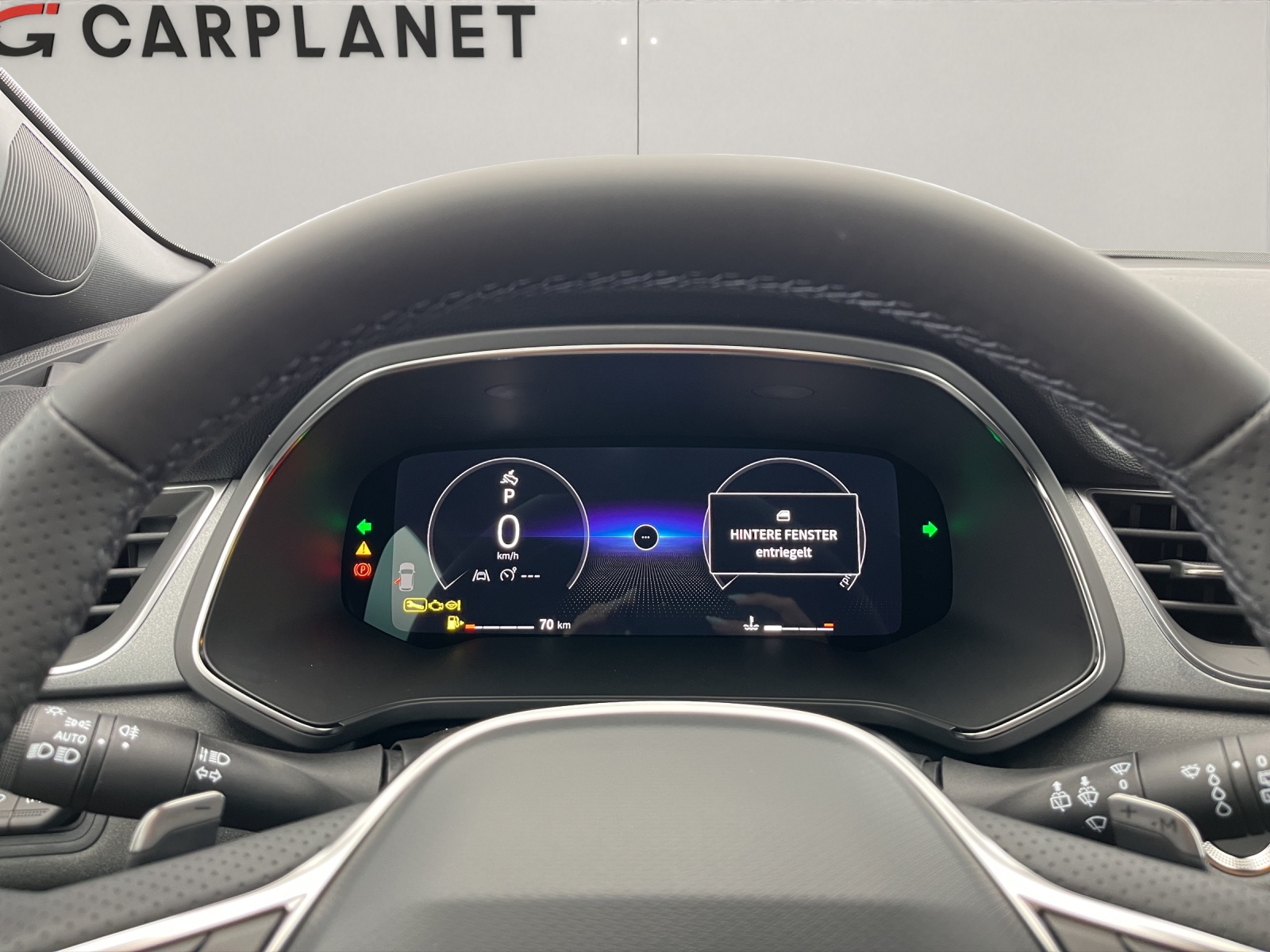 RENAULT Captur 1.3 TCe 140 techno EDC-image-10