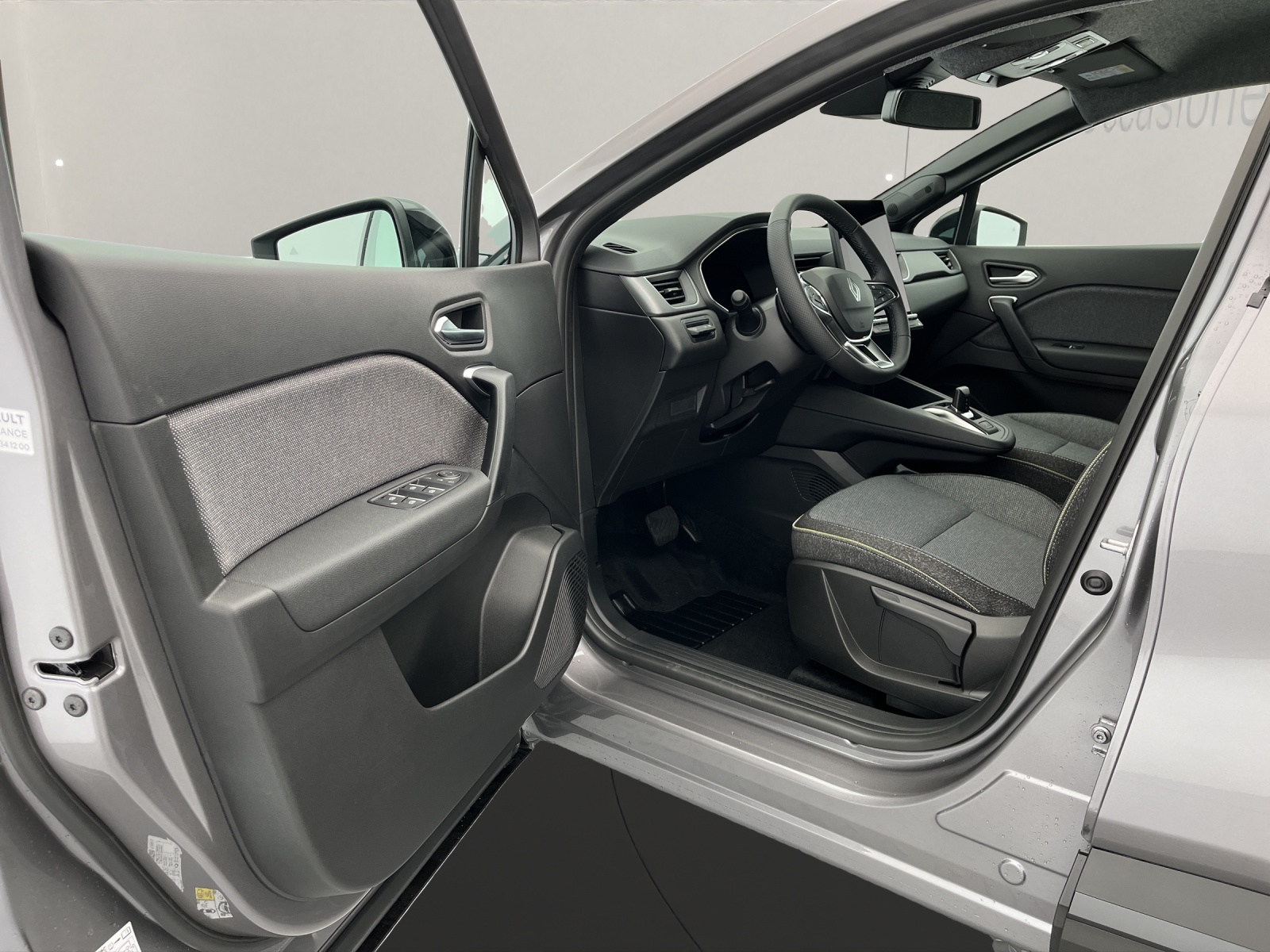 RENAULT Captur 1.3 TCe 140 techno EDC-image-6