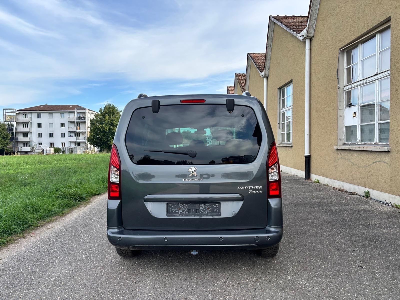 PEUGEOT Partner 1.6 Family-image-5