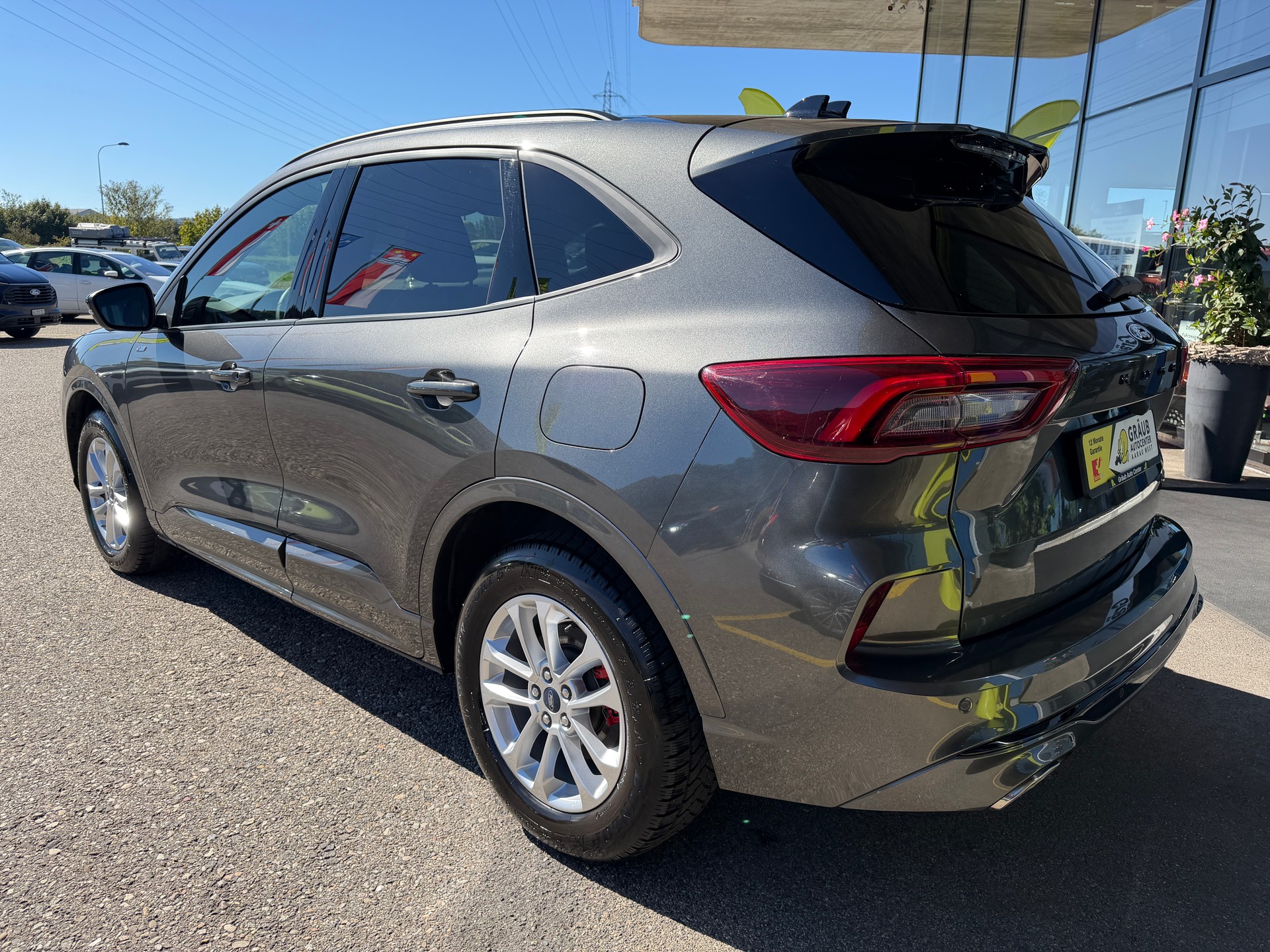 FORD Kuga 2.5 FHEV ST-Line X 4WD-image-2