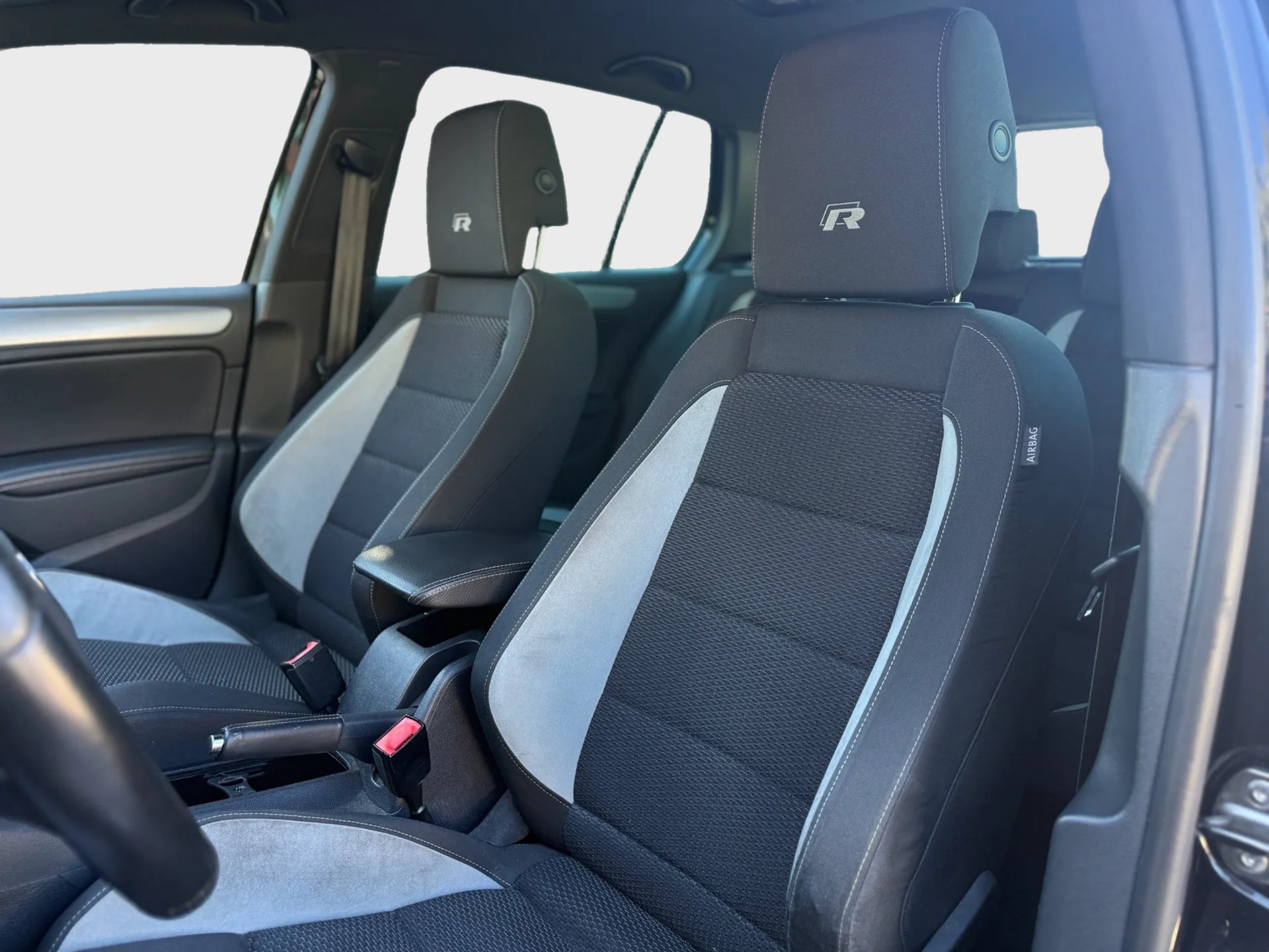 VW Golf 2.0 TSI R 4Motion *CH-Fahrzeug*H&R Federn*Heckspoiler*-image-11