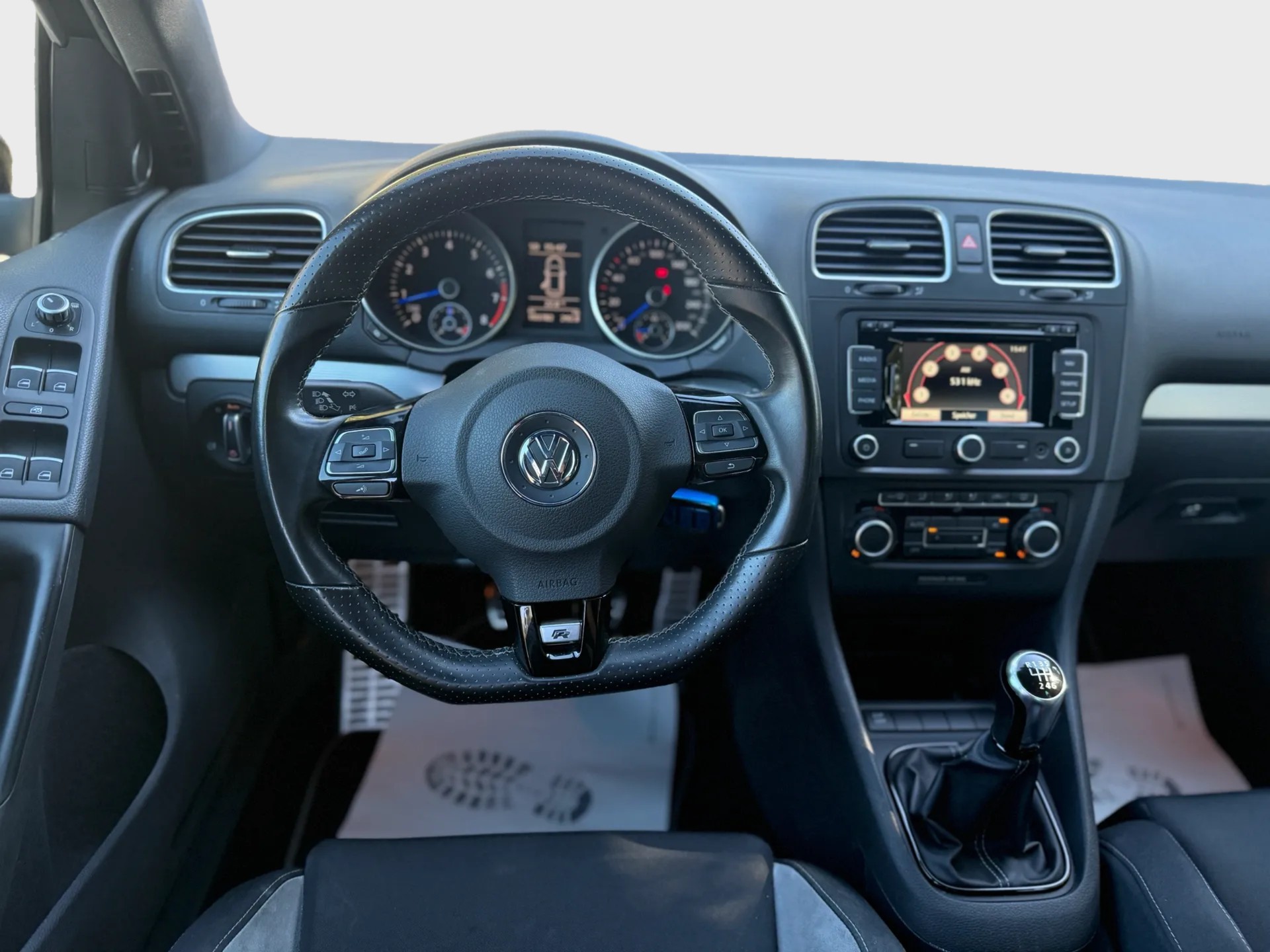 VW Golf 2.0 TSI R 4Motion *CH-Fahrzeug*H&R Federn*Heckspoiler*-image-8