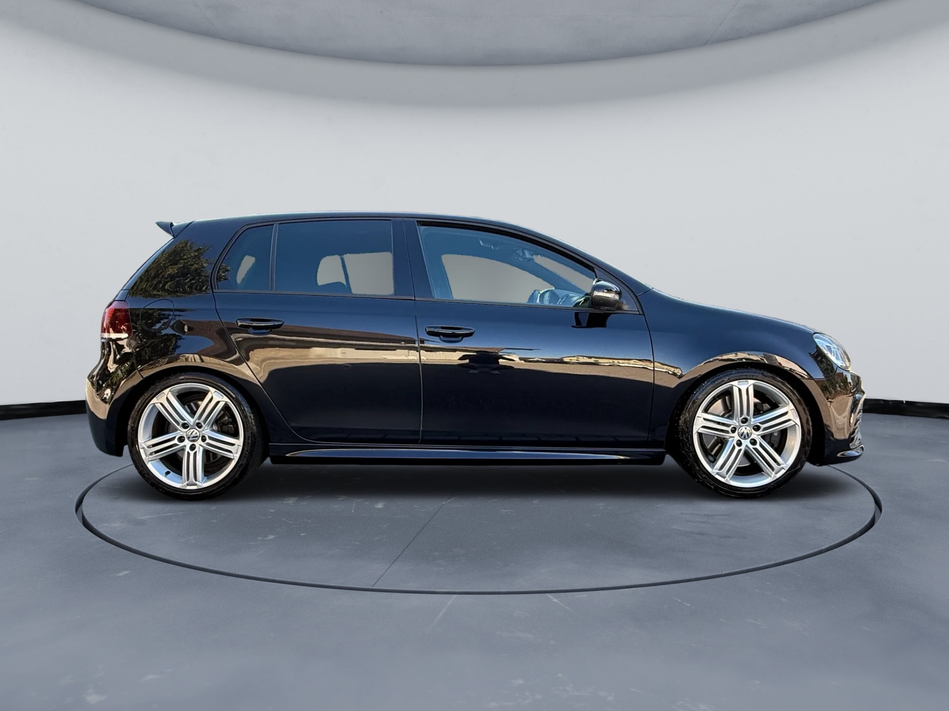VW Golf 2.0 TSI R 4Motion *CH-Fahrzeug*H&R Federn*Heckspoiler*-image-5