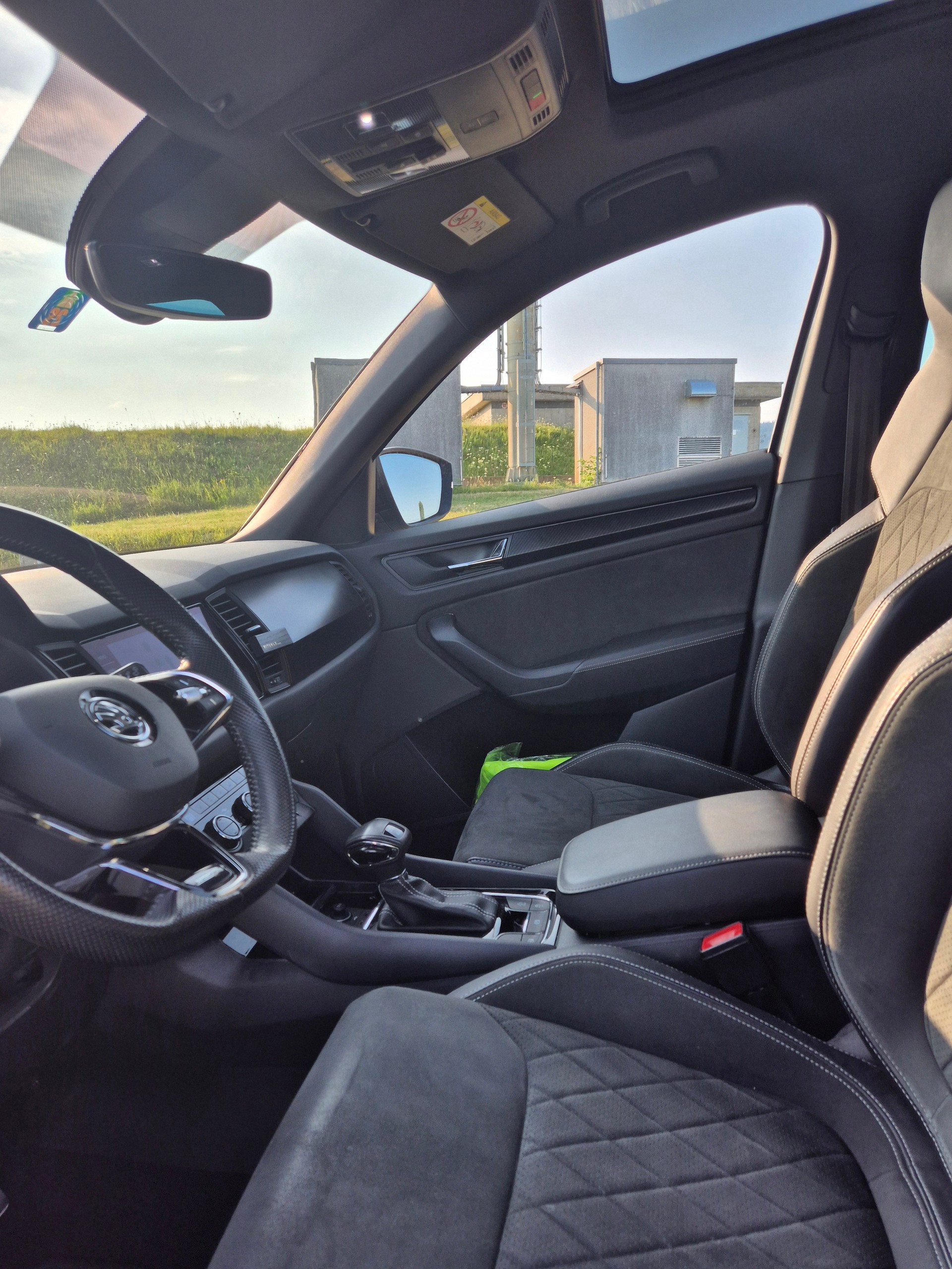 SKODA 2.0 TSI Sportline DSG-image-5