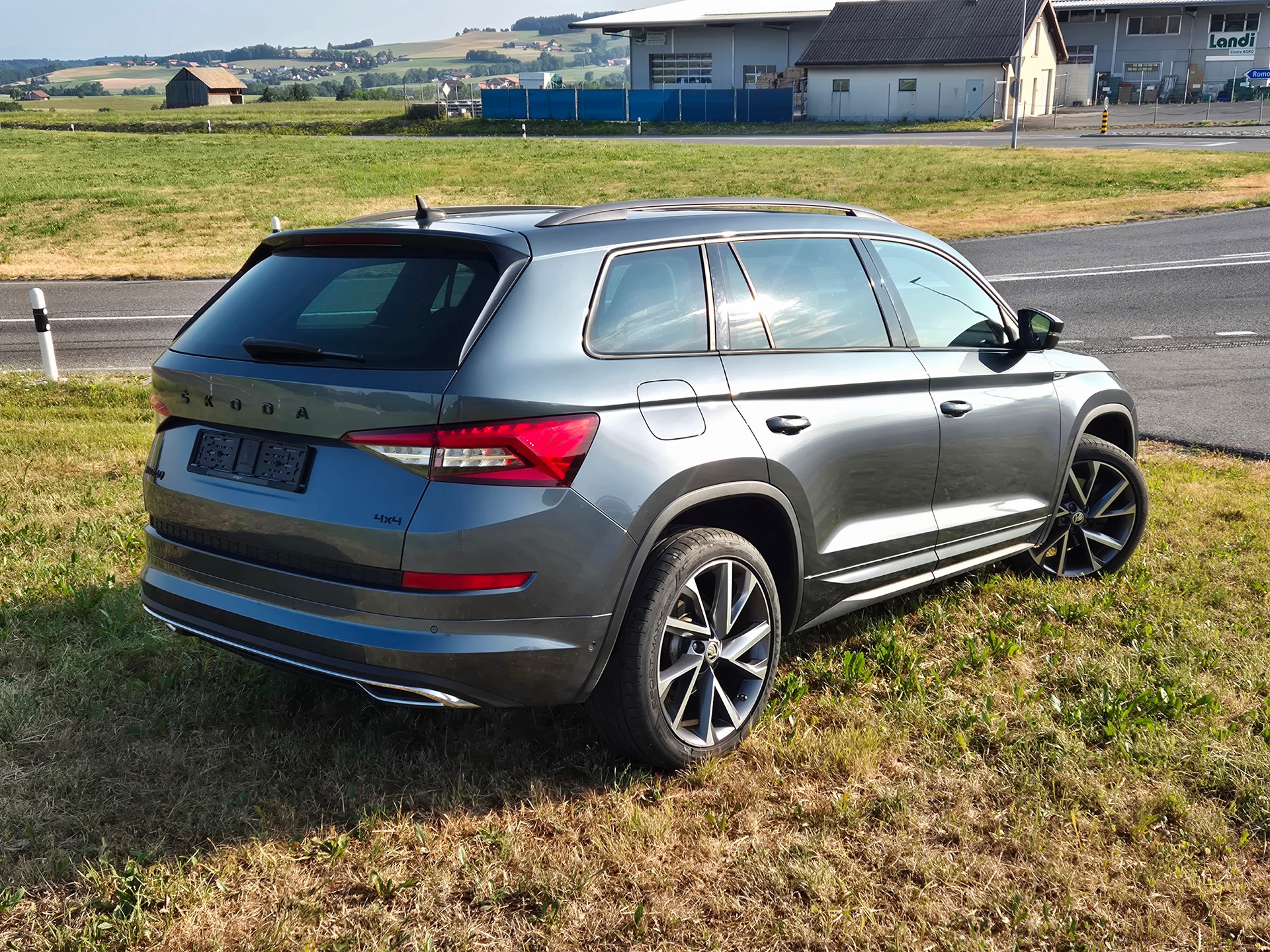 SKODA 2.0 TSI Sportline DSG-image-3