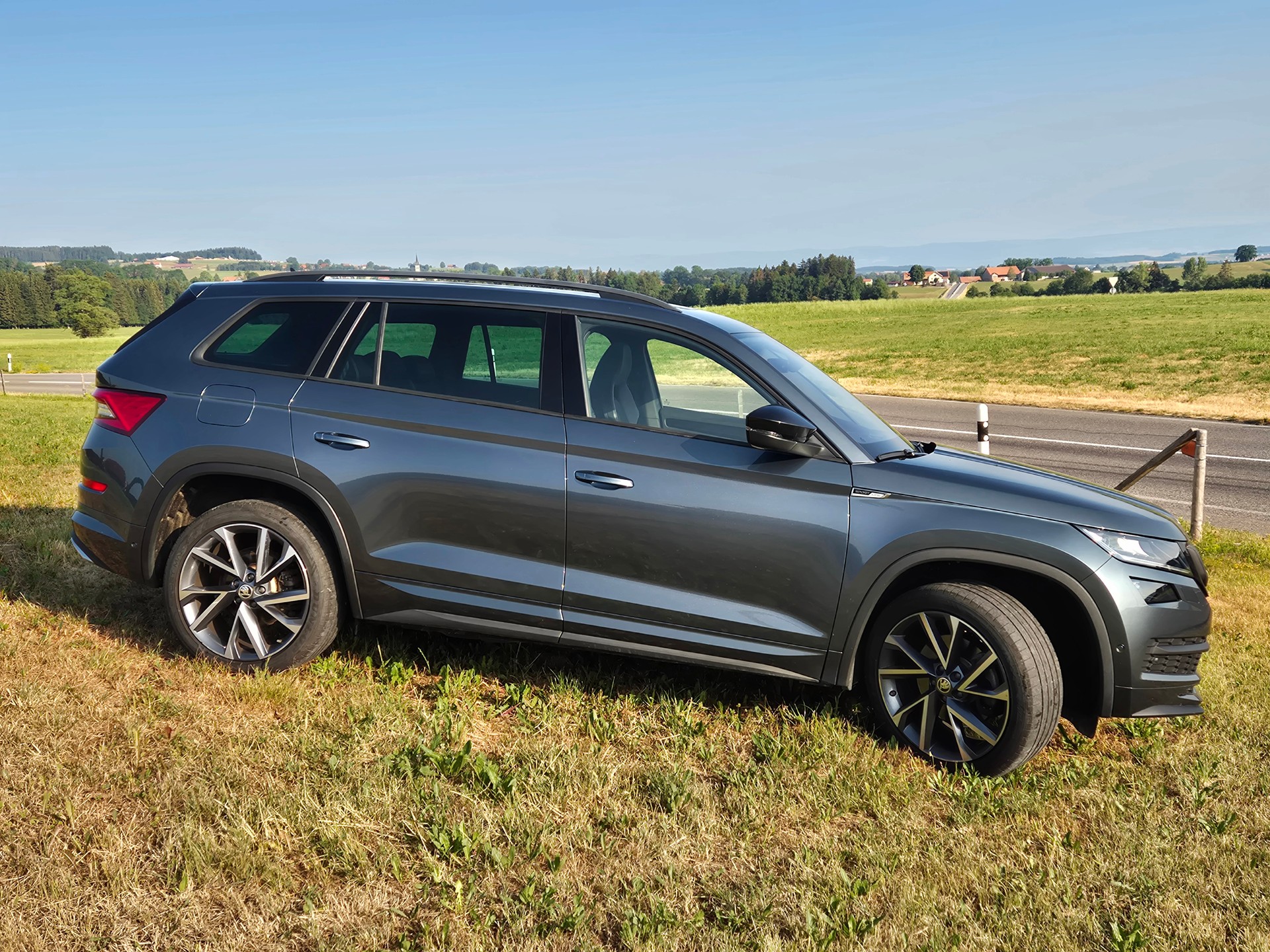 SKODA 2.0 TSI Sportline DSG-image-2